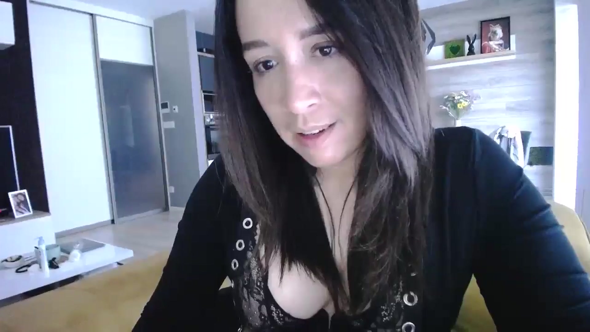 Gallery image thumbnail from Destiny____'s myfreecams stream on, 04/20/2025, 15:34 image 6 of 20