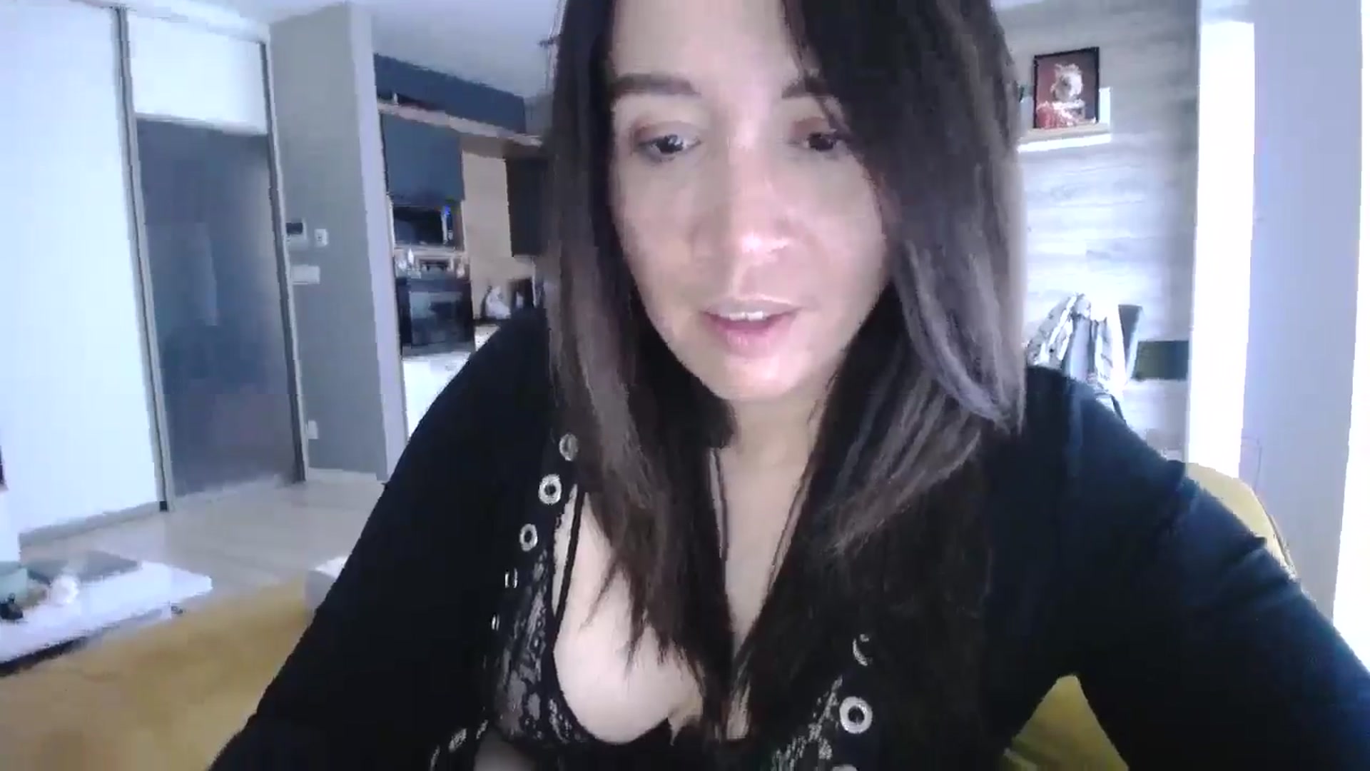 Gallery image thumbnail from Destiny____'s myfreecams stream on, 04/20/2025, 15:34 image 13 of 20