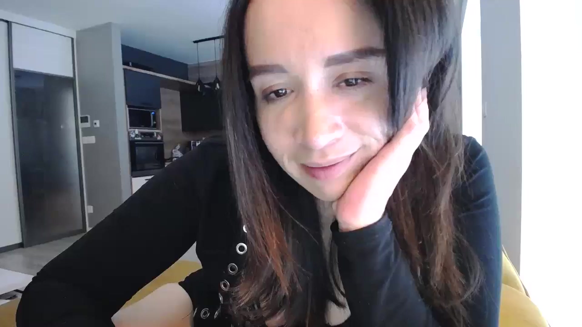 Gallery image thumbnail from Destiny____'s myfreecams stream on, 04/26/2025, 15:07 image 10 of 20
