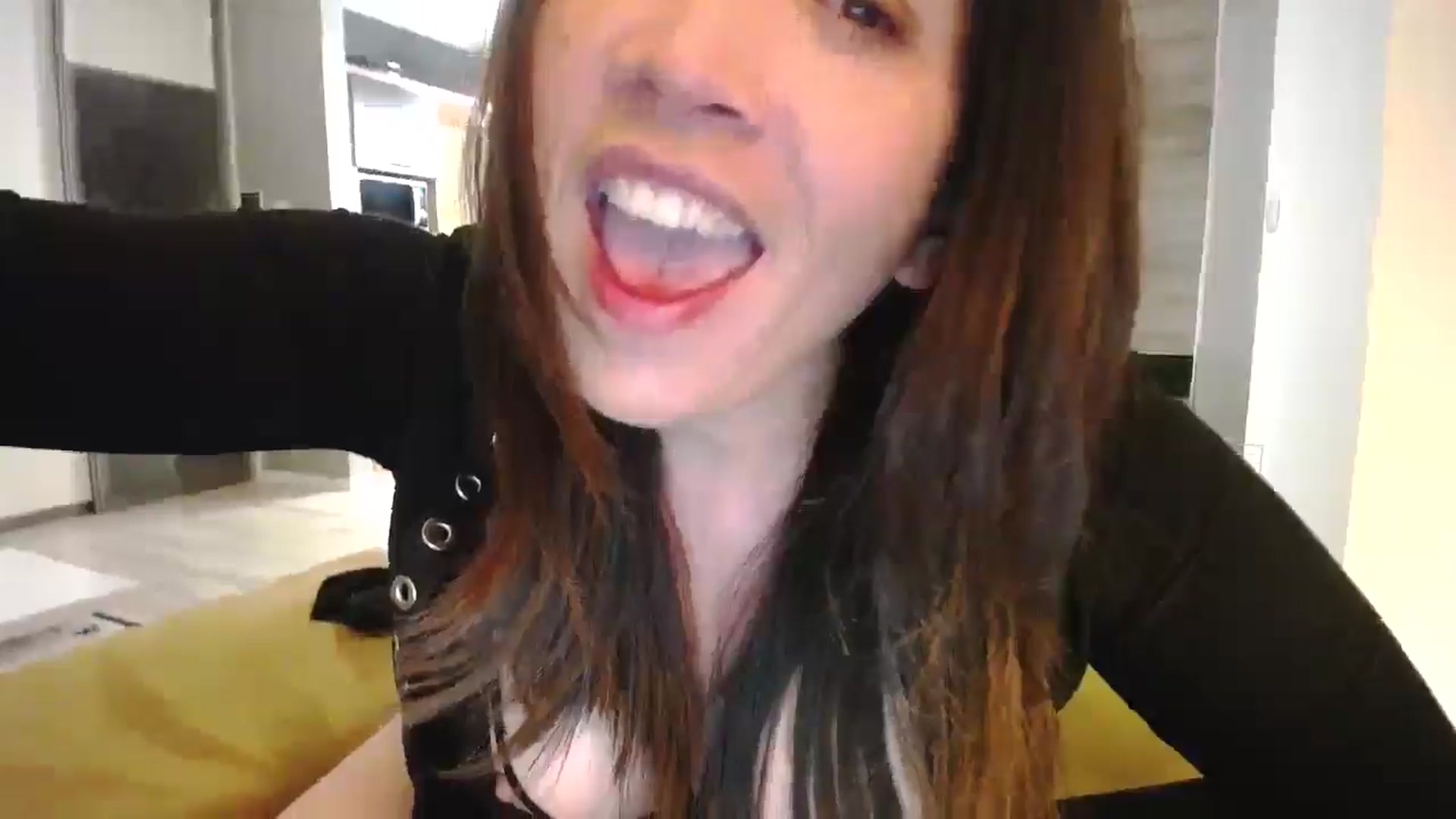 Gallery image thumbnail from Destiny____'s myfreecams stream on, 04/26/2025, 18:56 image 8 of 20
