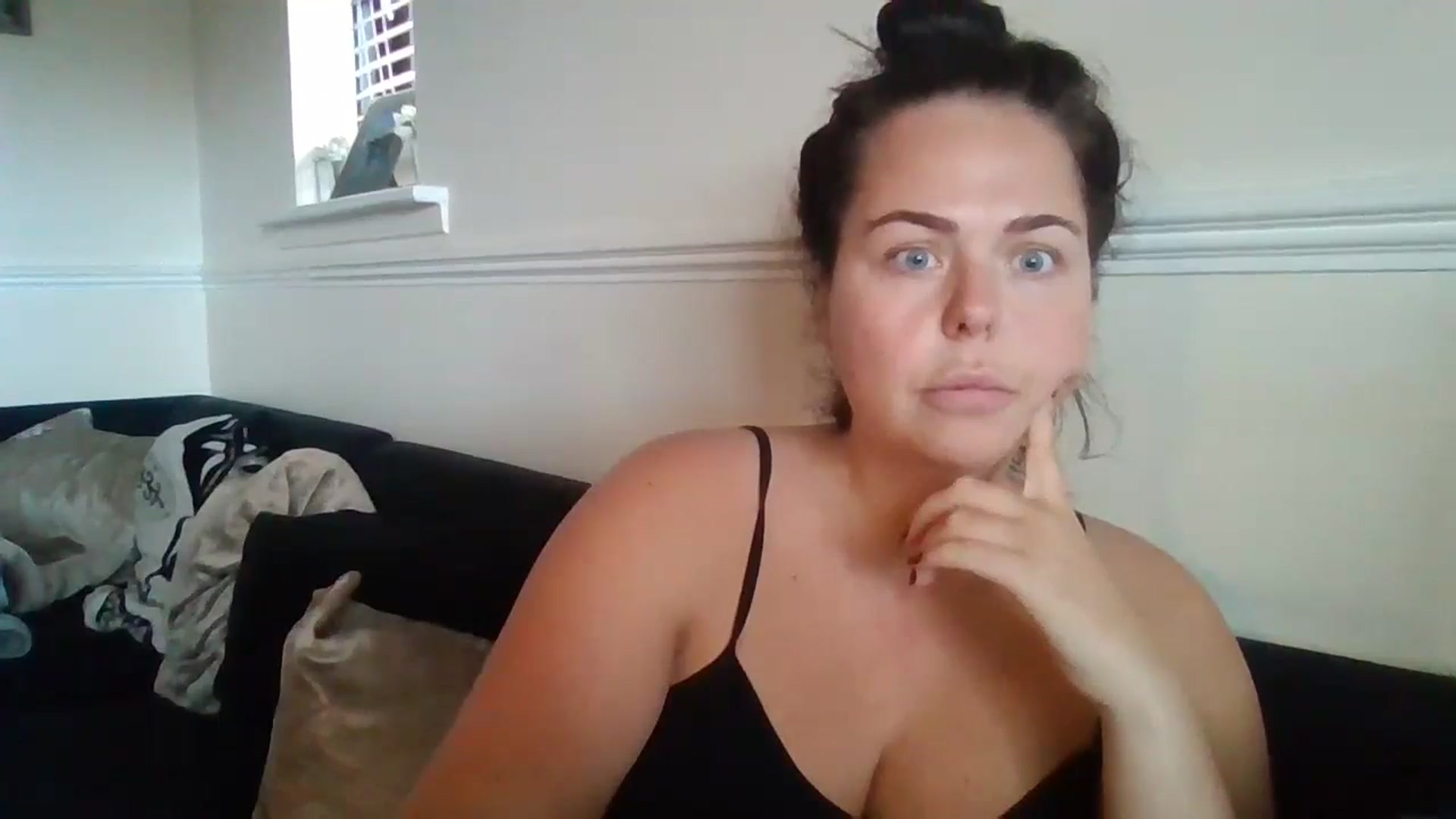 Gallery image thumbnail from Destx1's myfreecams stream on, 10/29/2024, 12:15 image 3 of 20