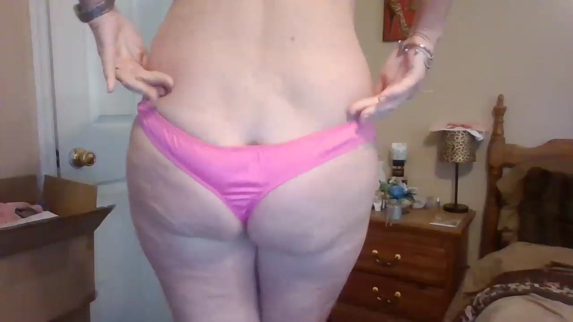 Gallery image thumbnail from DevanRae's myfreecams stream on, 03/20/2023, 16:08 image 13 of 20