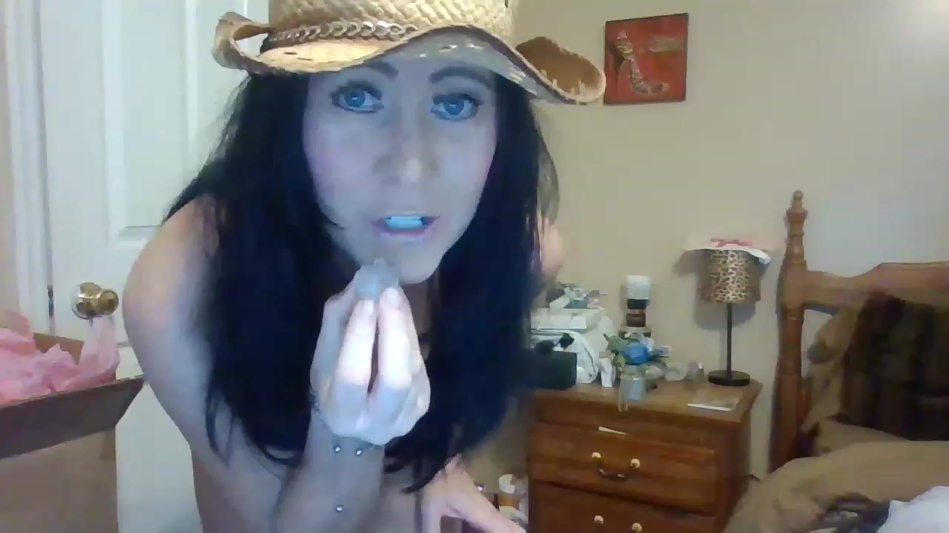 Gallery image thumbnail from DevanRae's myfreecams stream on, 04/15/2023, 16:54 image 19 of 20