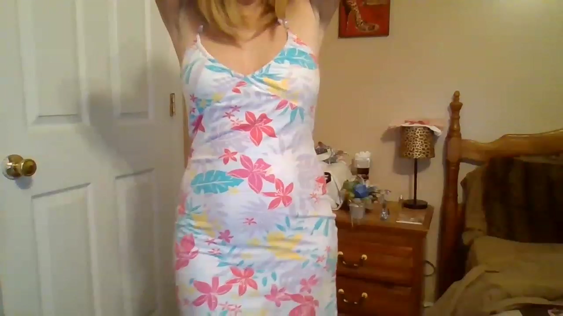 Gallery image thumbnail from DevanRae's myfreecams stream on, 09/17/2023, 15:05 image 13 of 20