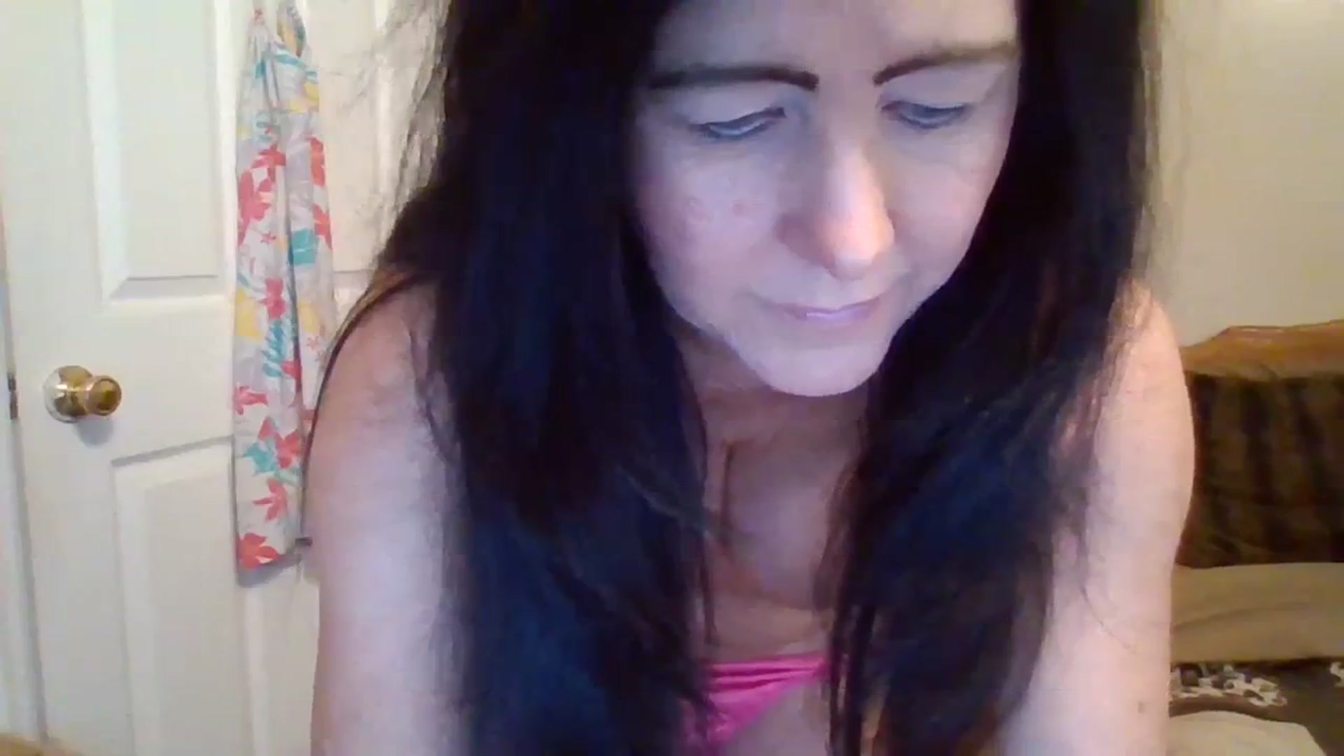 Gallery image thumbnail from DevanRae's myfreecams stream on, 10/18/2023, 15:02 image 8 of 20
