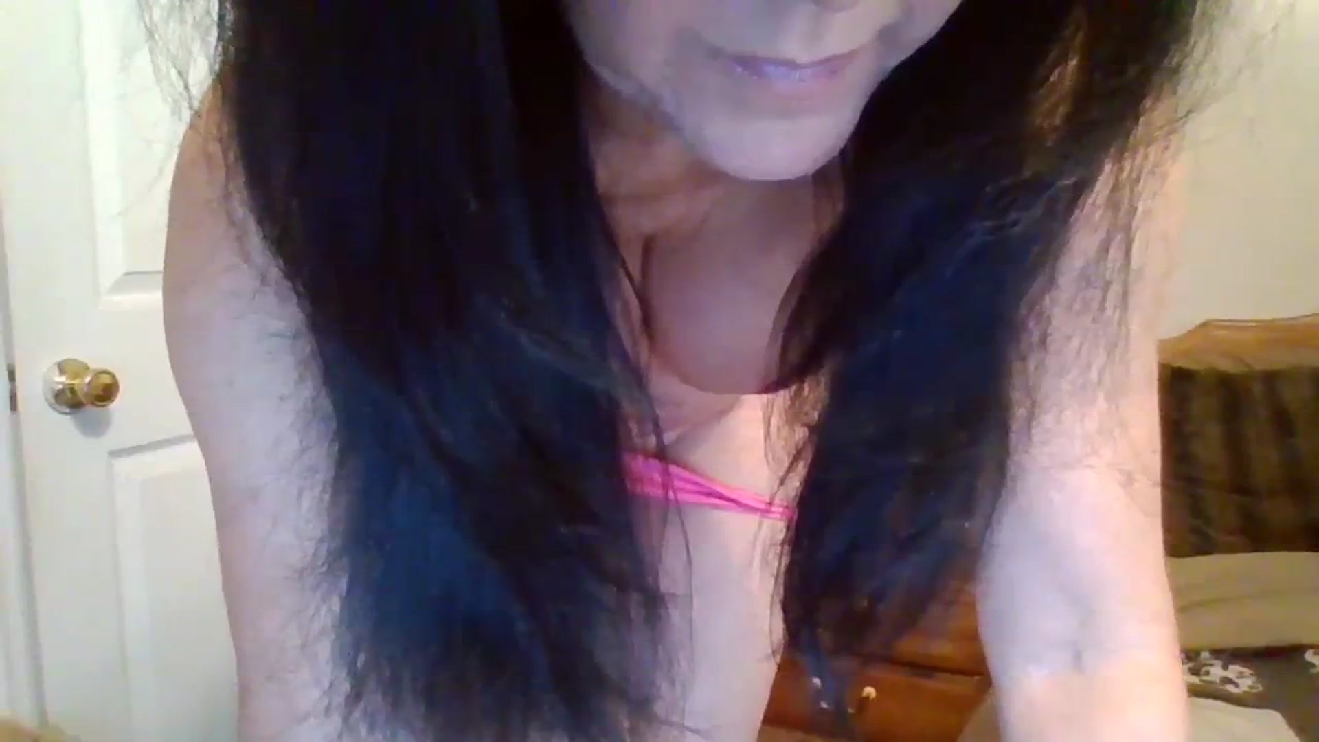 Gallery image thumbnail from DevanRae's myfreecams stream on, 10/18/2023, 15:02 image 18 of 20