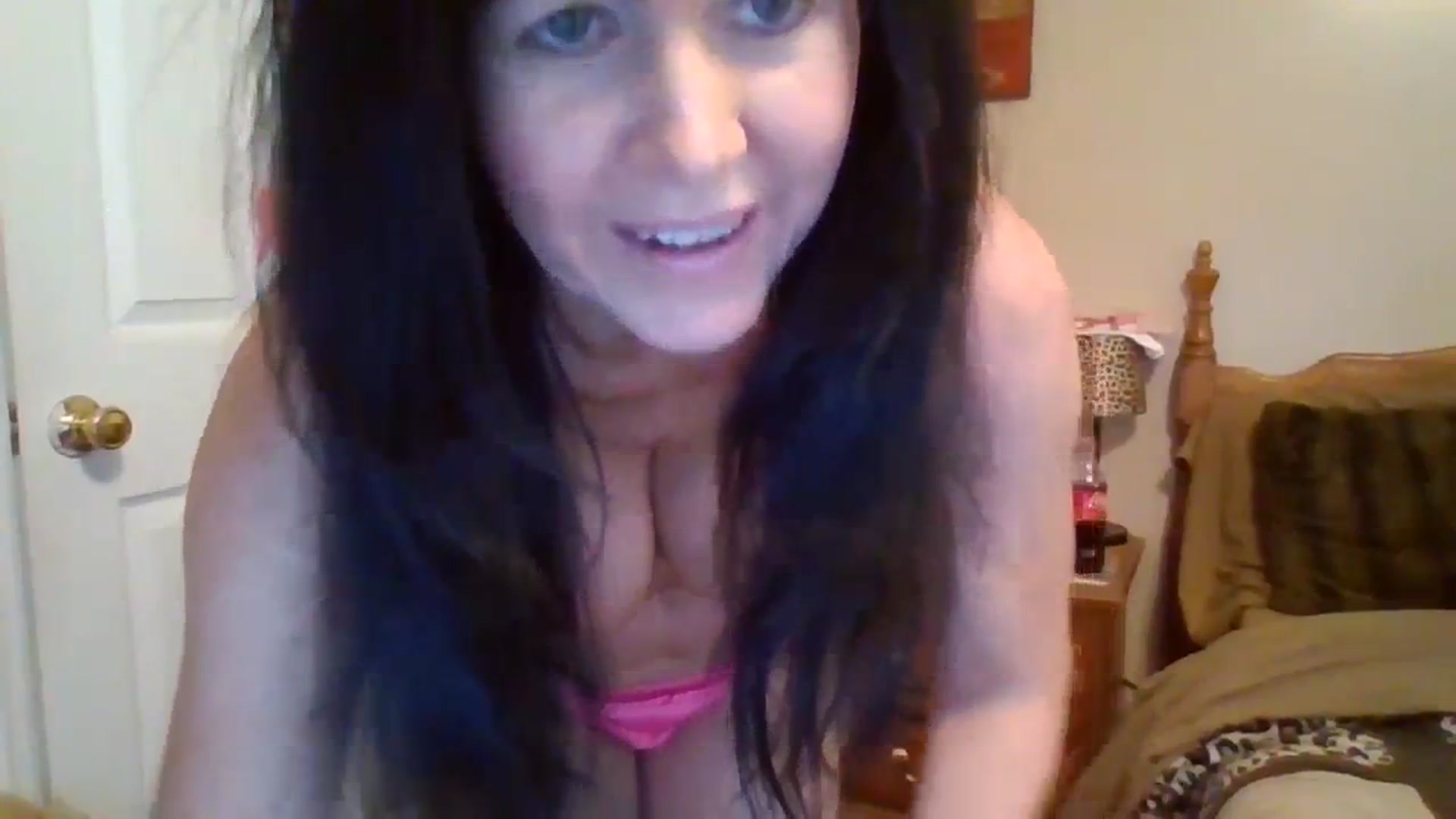 Gallery image thumbnail from DevanRae's myfreecams stream on, 10/18/2023, 15:02 image 10 of 20