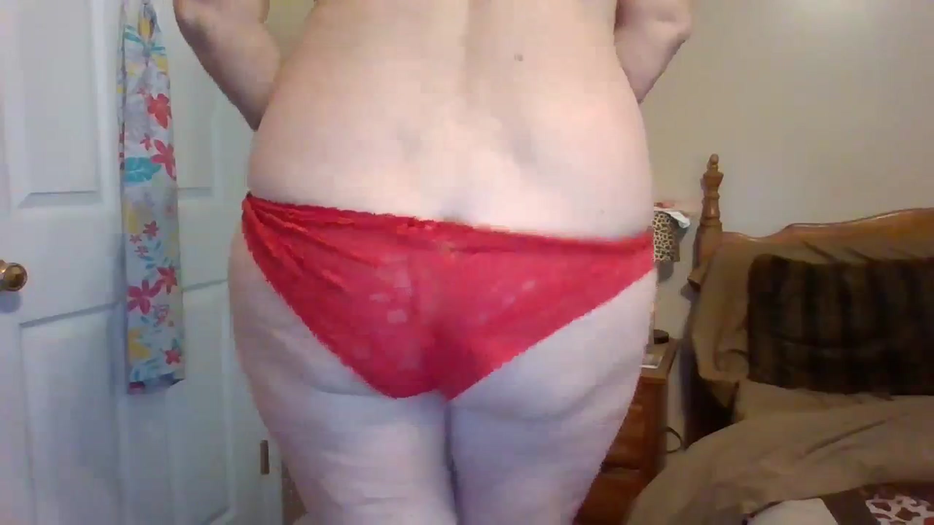 Gallery image thumbnail from DevanRae's myfreecams stream on, 10/29/2023, 15:44 image 13 of 20