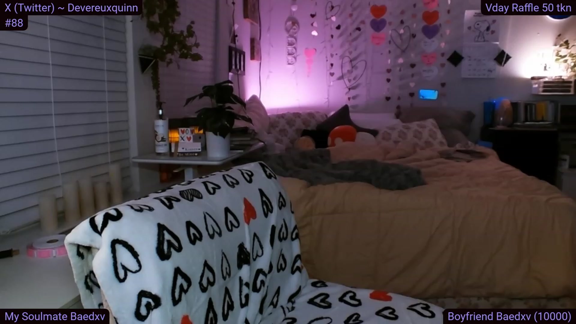 Gallery image thumbnail from DevereuxQ's myfreecams stream on, 02/14/2024, 07:17 image 8 of 20
