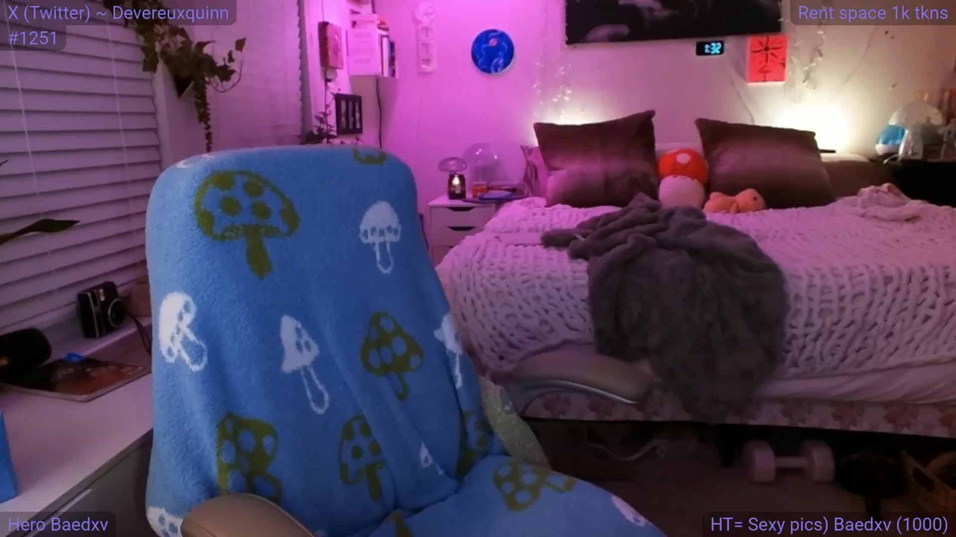 Gallery image thumbnail from DevereuxQ's myfreecams stream on, 03/05/2024, 07:51 image 1 of 20