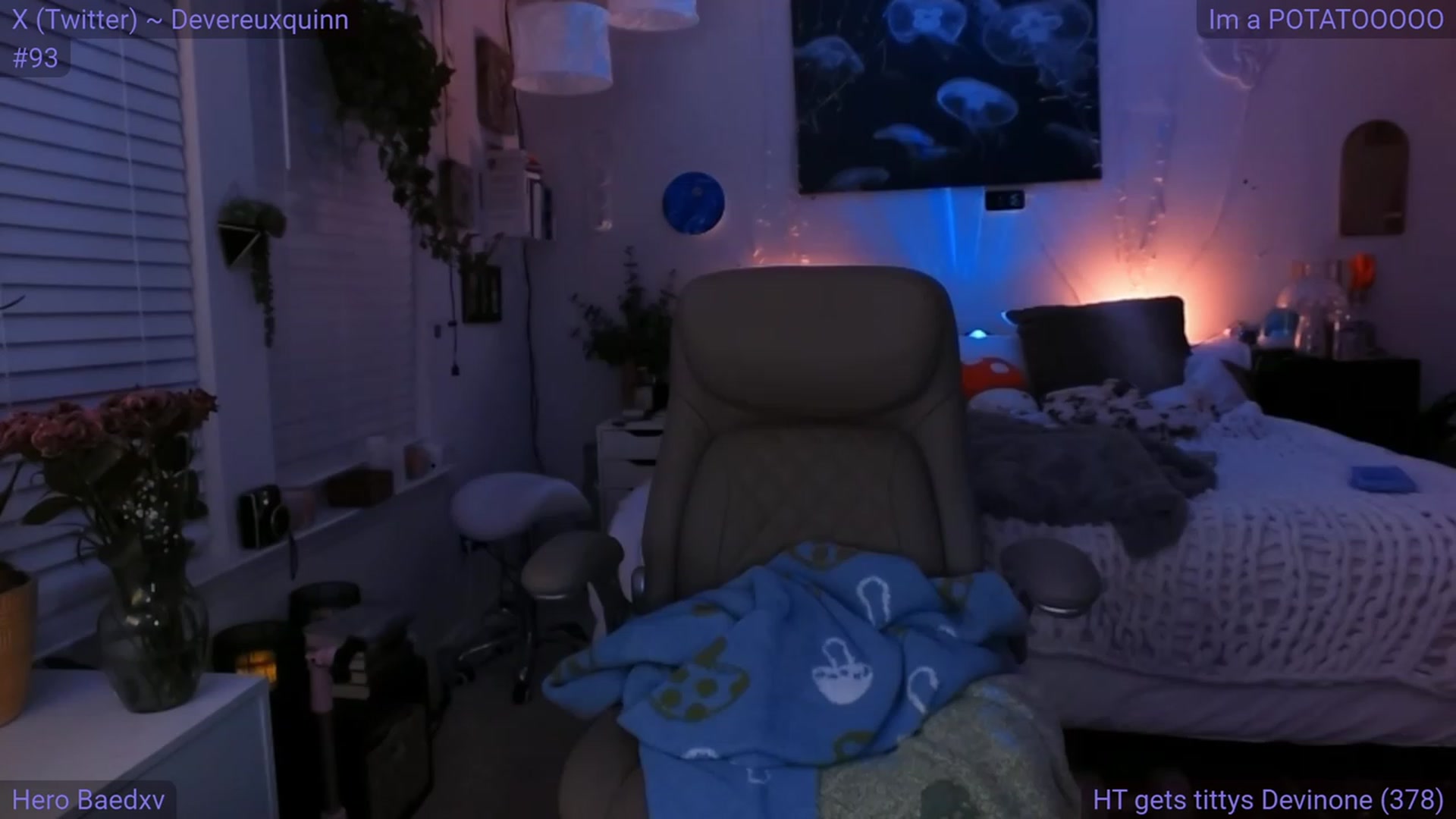 Gallery image thumbnail from DevereuxQ's myfreecams stream on, 03/09/2024, 06:55 image 12 of 20