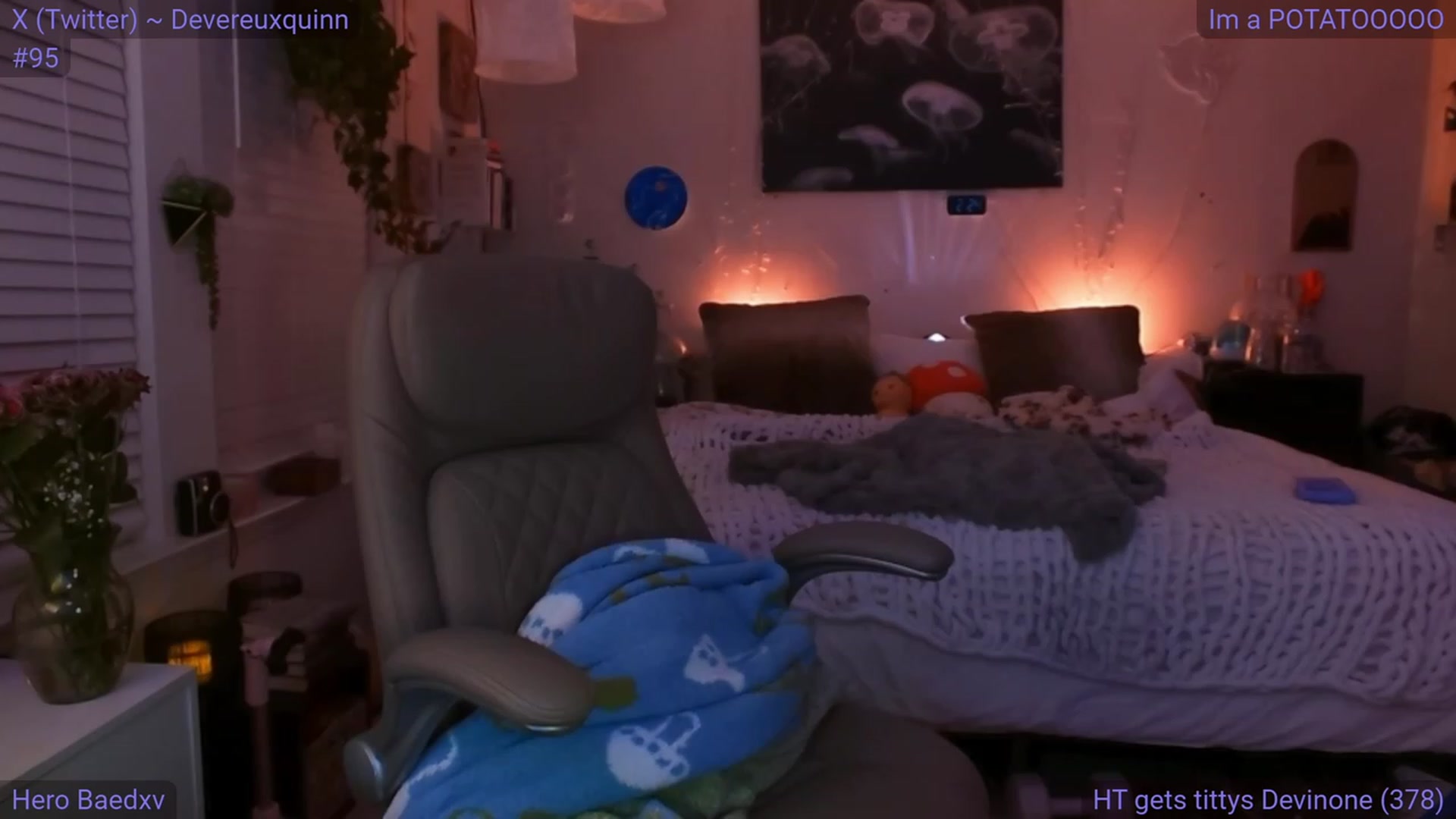 Gallery image thumbnail from DevereuxQ's myfreecams stream on, 03/09/2024, 07:50 image 8 of 20