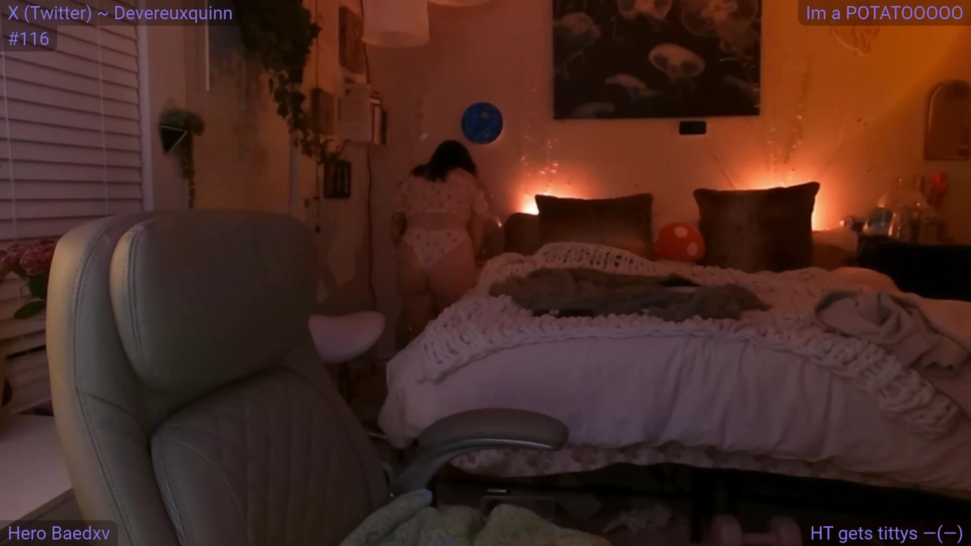 Gallery image thumbnail from DevereuxQ's myfreecams stream on, 03/10/2024, 05:52 image 1 of 20