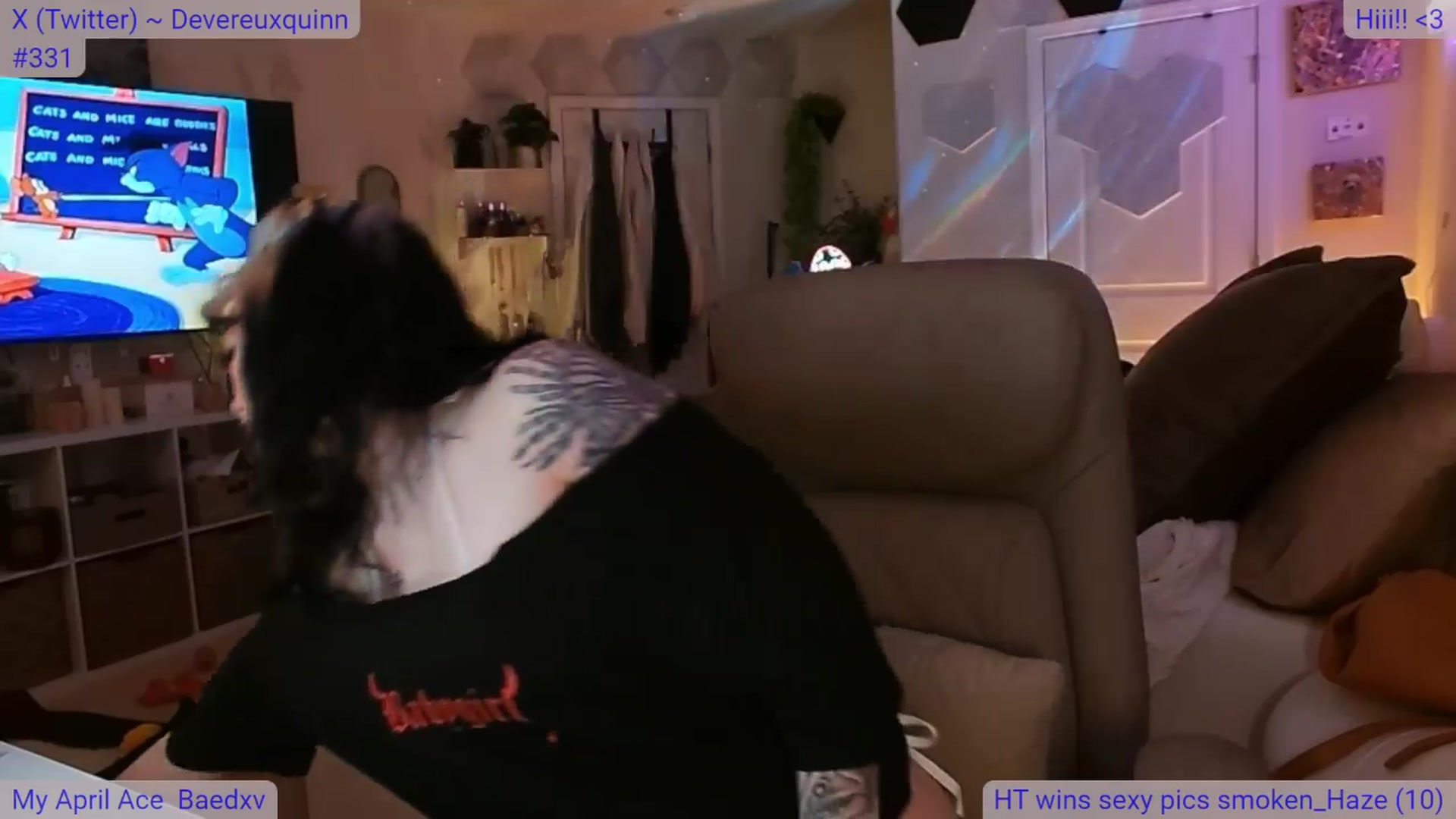 Gallery image thumbnail from DevereuxQ's myfreecams stream on, 04/09/2024, 05:18 image 6 of 20