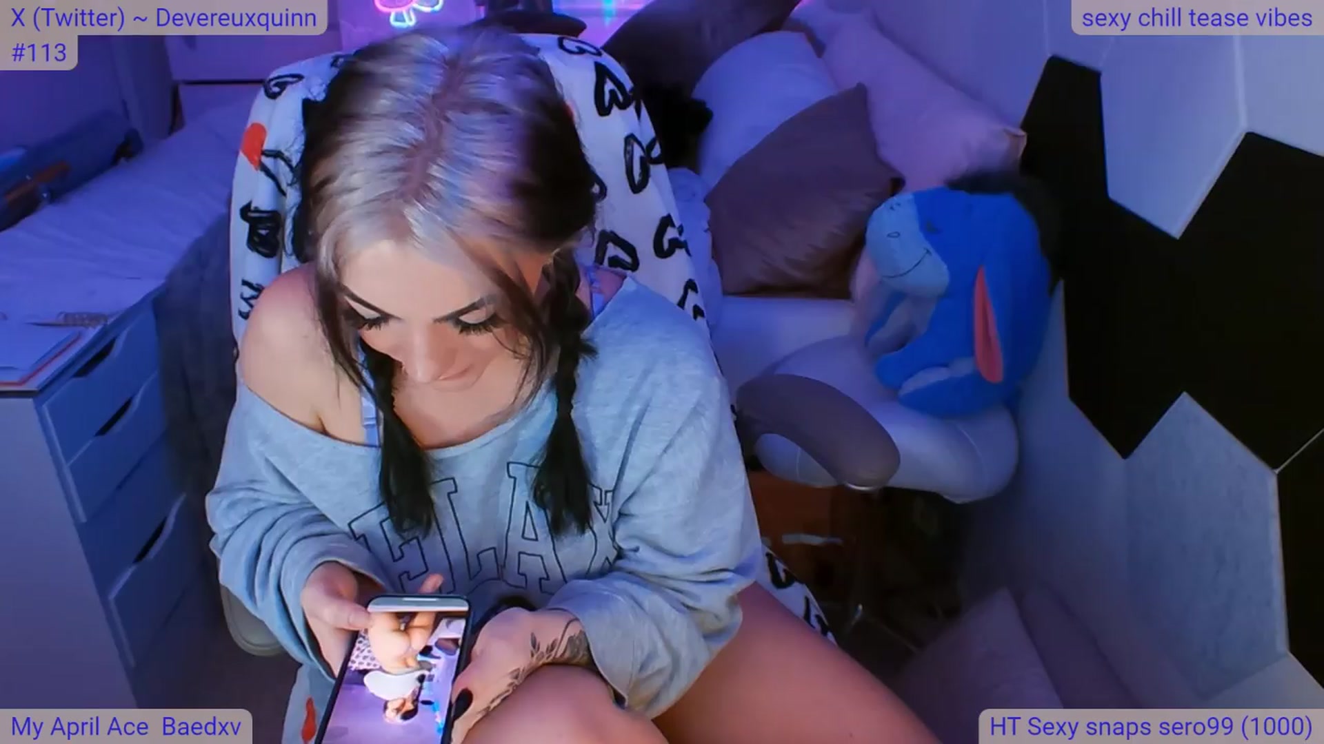Gallery image thumbnail from DevereuxQ's myfreecams stream on, 04/14/2024, 07:54 image 2 of 20