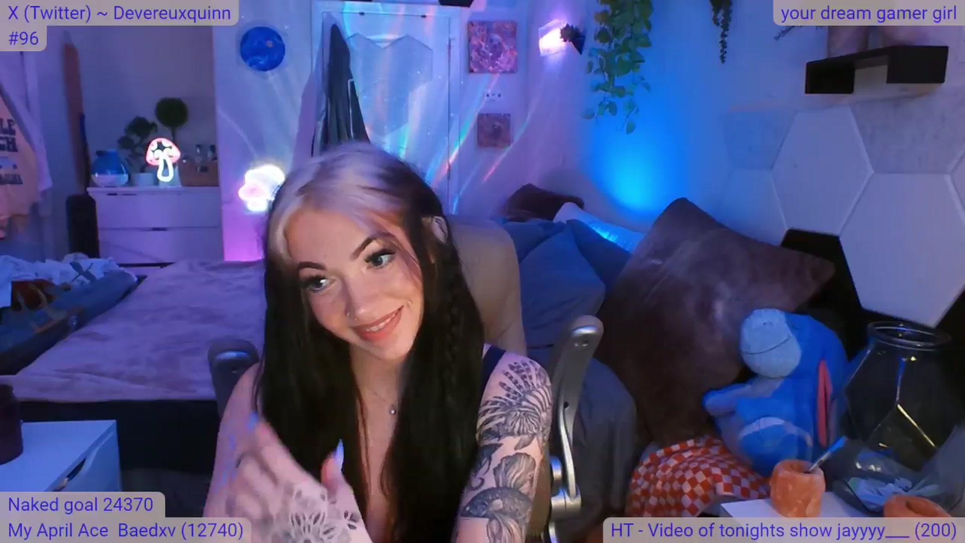 Gallery image thumbnail from DevereuxQ's myfreecams stream on, 04/20/2024, 05:56 image 14 of 20