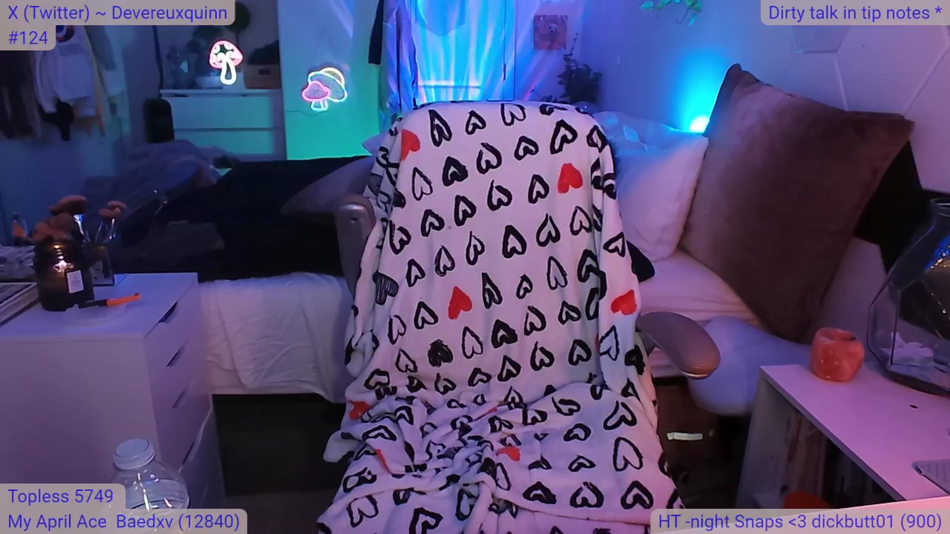 Gallery image thumbnail from DevereuxQ's myfreecams stream on, 04/30/2024, 07:37 image 3 of 20