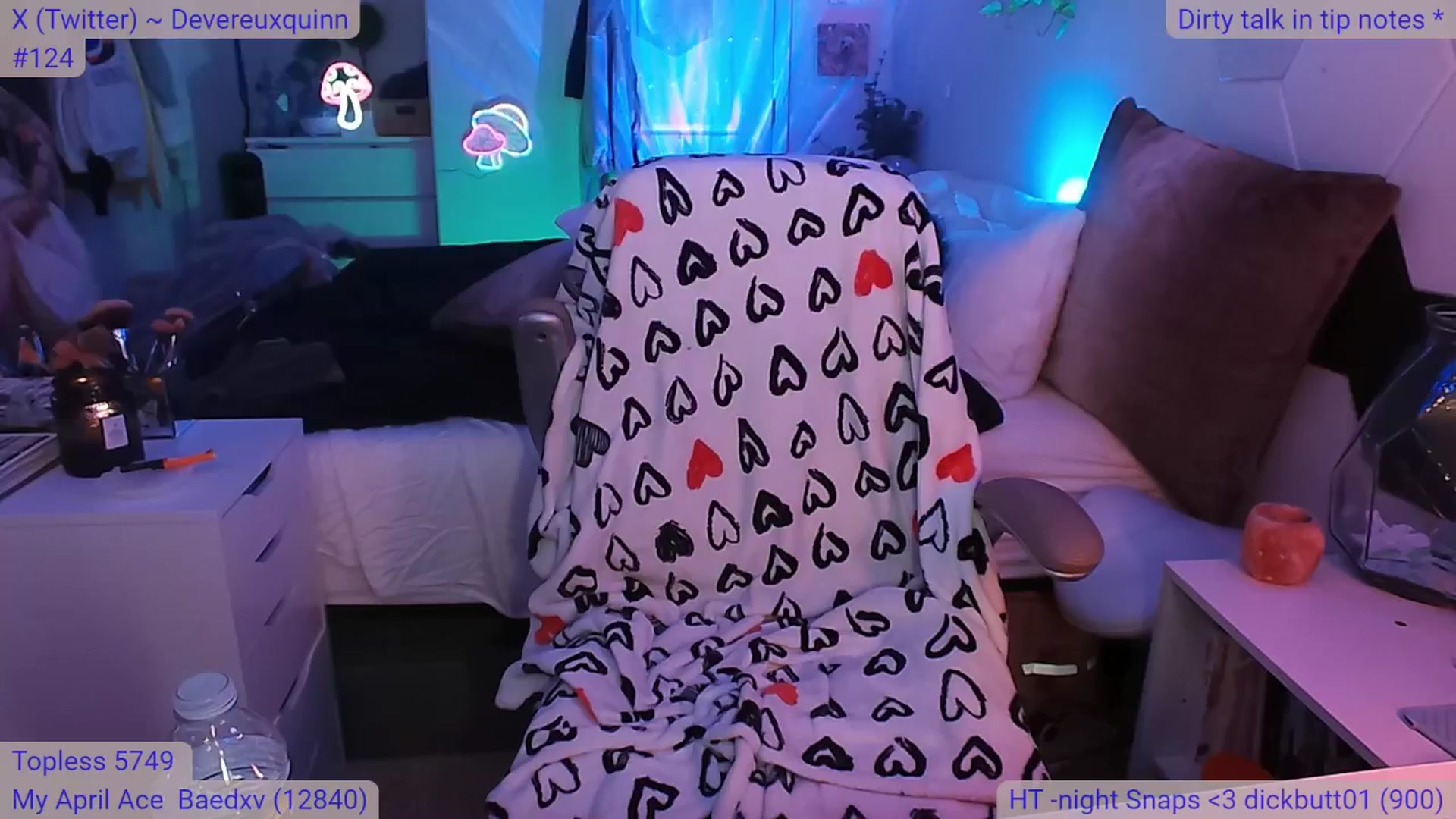 Gallery image thumbnail from DevereuxQ's myfreecams stream on, 04/30/2024, 07:37 image 6 of 20
