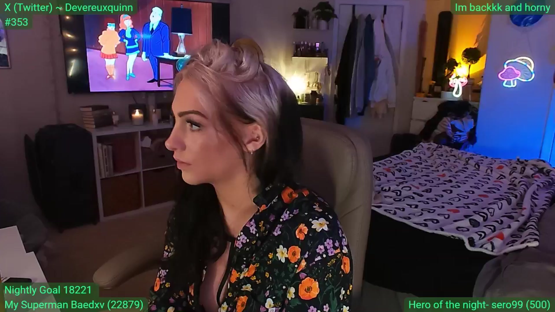 Gallery image thumbnail from DevereuxQ's myfreecams stream on, 05/15/2024, 08:00 image 3 of 20