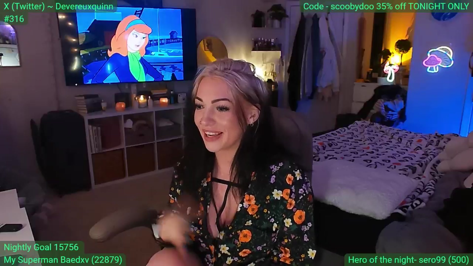Gallery image thumbnail from DevereuxQ's myfreecams stream on, 05/15/2024, 08:00 image 17 of 20