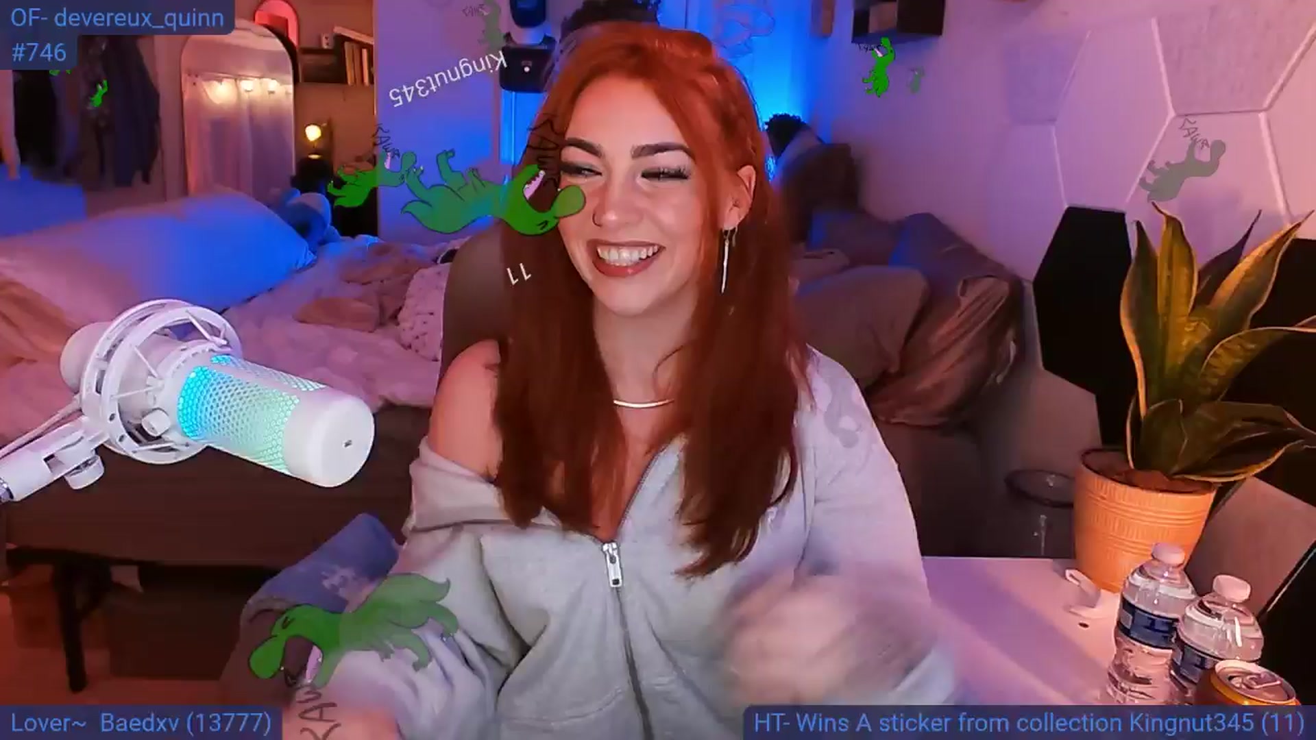Gallery image thumbnail from DevereuxQ's myfreecams stream on, 06/25/2024, 08:45 image 1 of 20