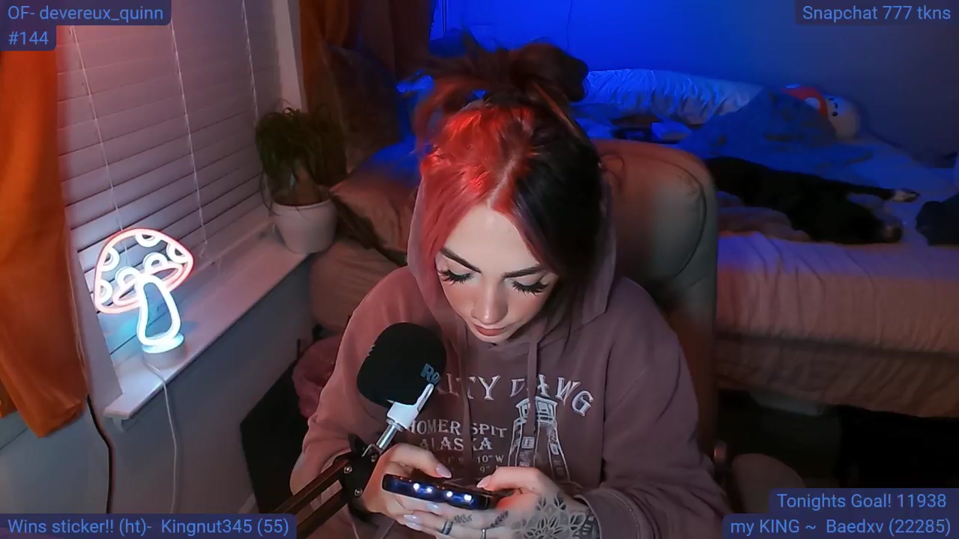 Gallery image thumbnail from DevereuxQ's myfreecams stream on, 07/27/2024, 06:01 image 3 of 20