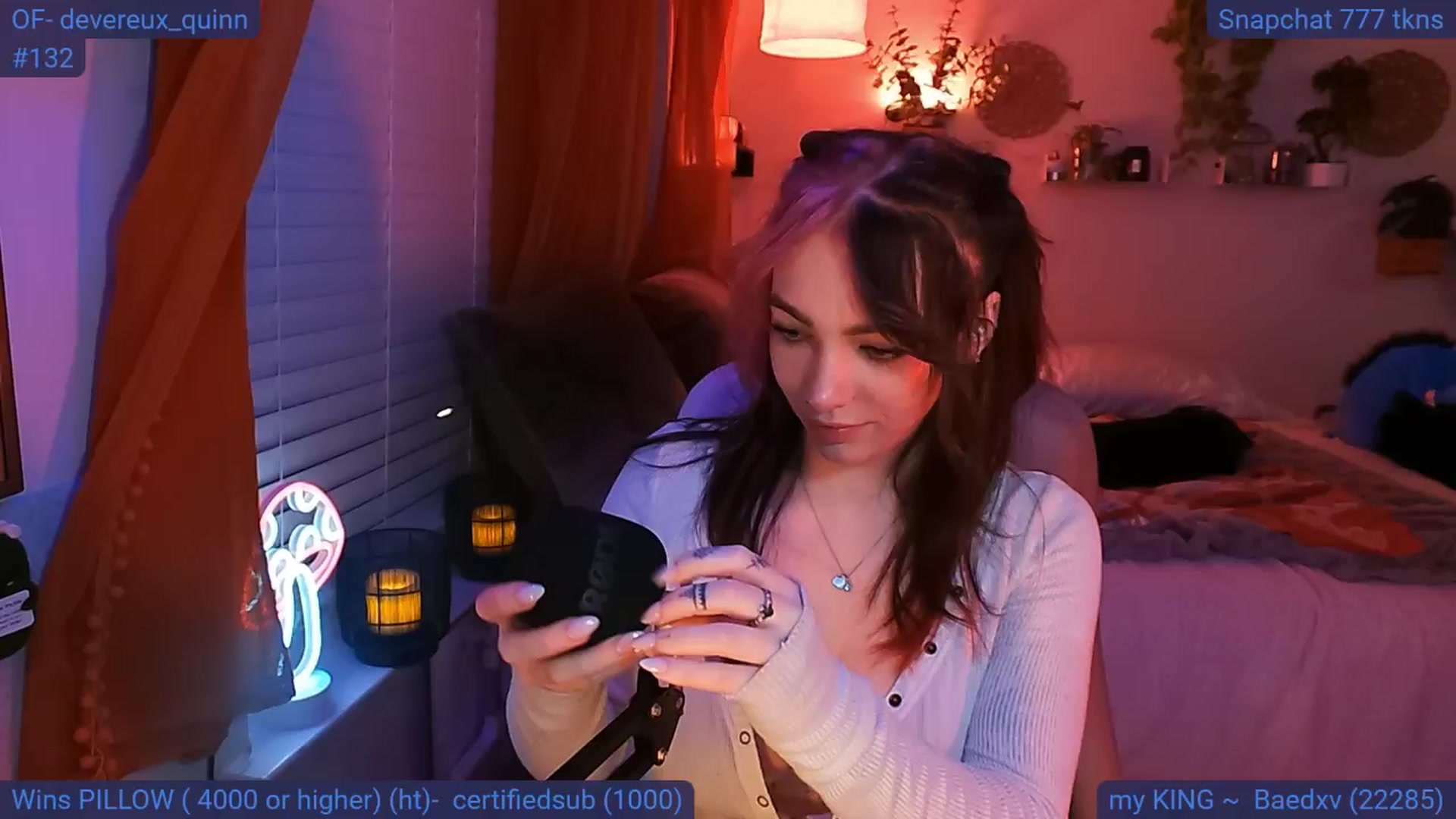 Gallery image thumbnail from DevereuxQ's myfreecams stream on, 07/31/2024, 06:31 image 15 of 20