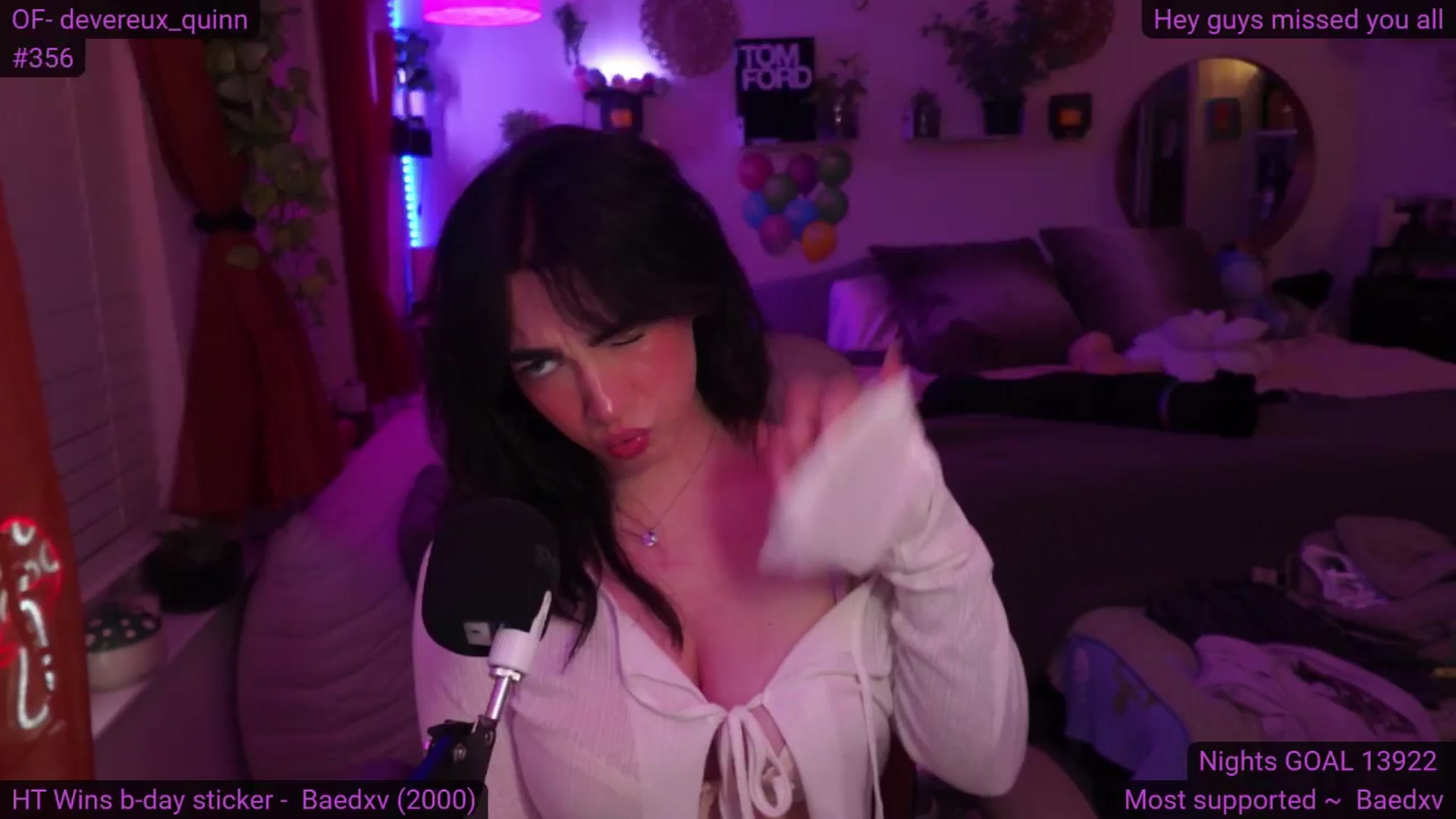 Gallery image thumbnail from DevereuxQ's myfreecams stream on, 08/27/2024, 07:42 image 6 of 20