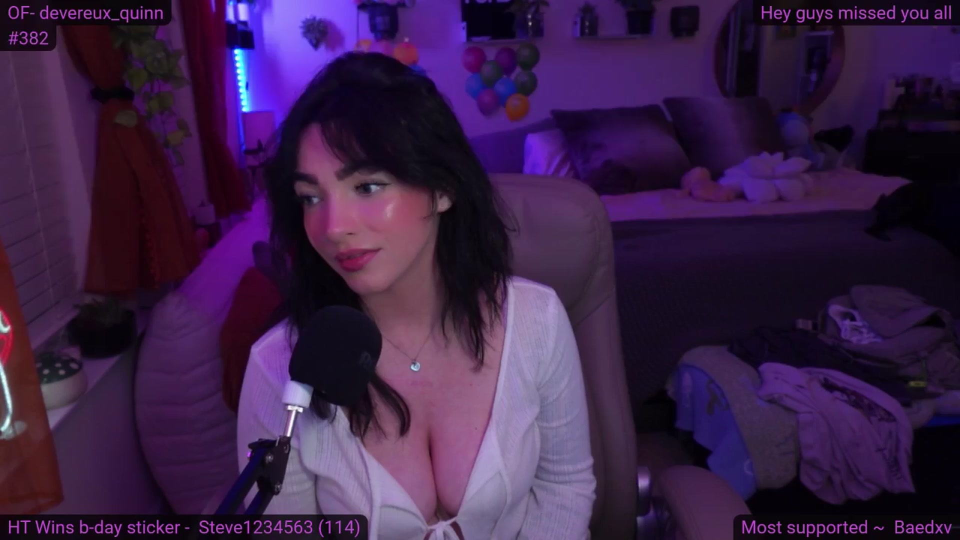 Gallery image thumbnail from DevereuxQ's myfreecams stream on, 08/27/2024, 07:42 image 3 of 20