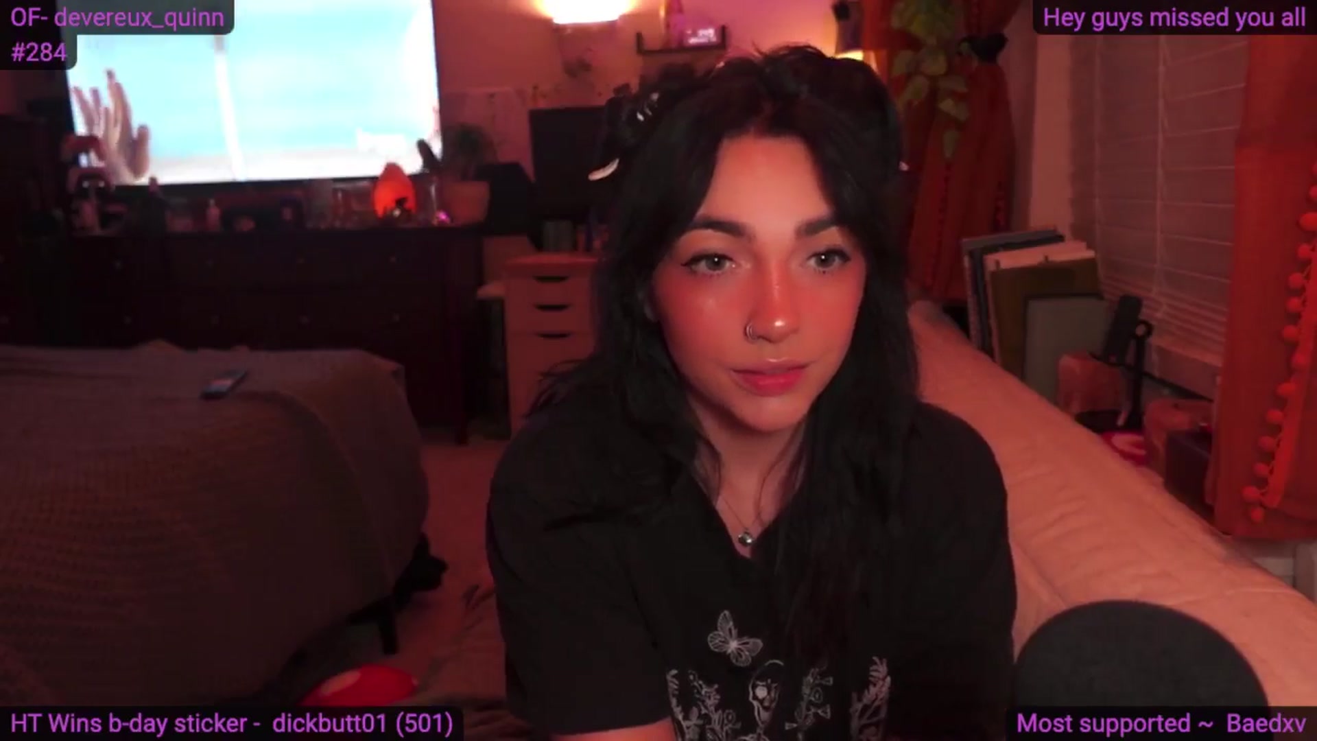 Gallery image thumbnail from DevereuxQ's myfreecams stream on, 08/28/2024, 06:05 image 17 of 20