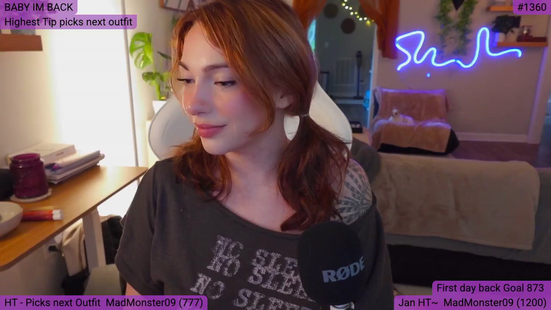 Gallery image thumbnail from DevereuxQ's myfreecams stream on, 04/24/2026, 02:27 image 3 of 20