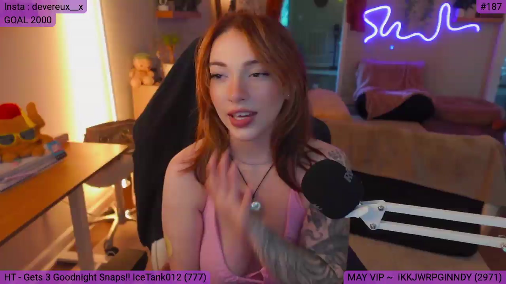Gallery image thumbnail from DevereuxQ's myfreecams stream on, 05/06/2026, 24:01 image 12 of 20