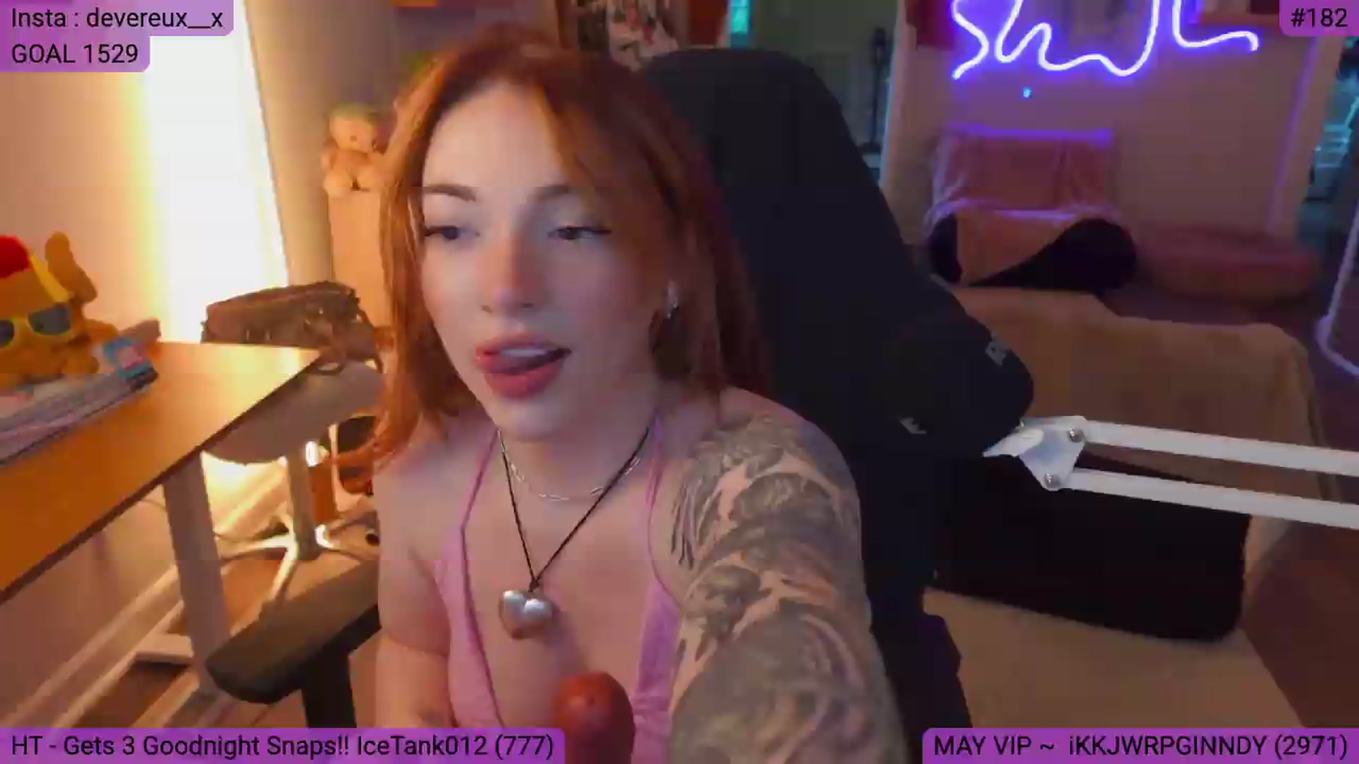Gallery image thumbnail from DevereuxQ's myfreecams stream on, 05/06/2026, 24:01 image 18 of 20