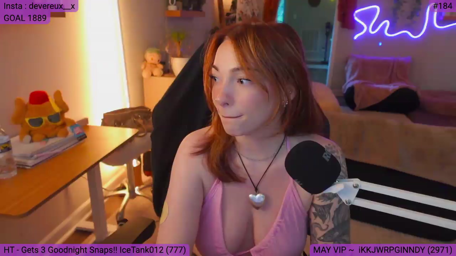 Gallery image thumbnail from DevereuxQ's myfreecams stream on, 05/06/2026, 24:01 image 13 of 20