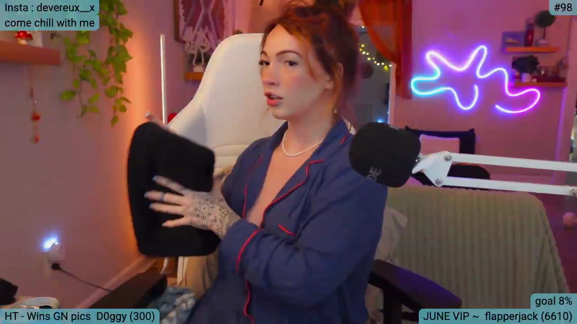 Gallery image thumbnail from DevereuxQ's myfreecams stream on, 06/03/2026, 02:45 image 5 of 20