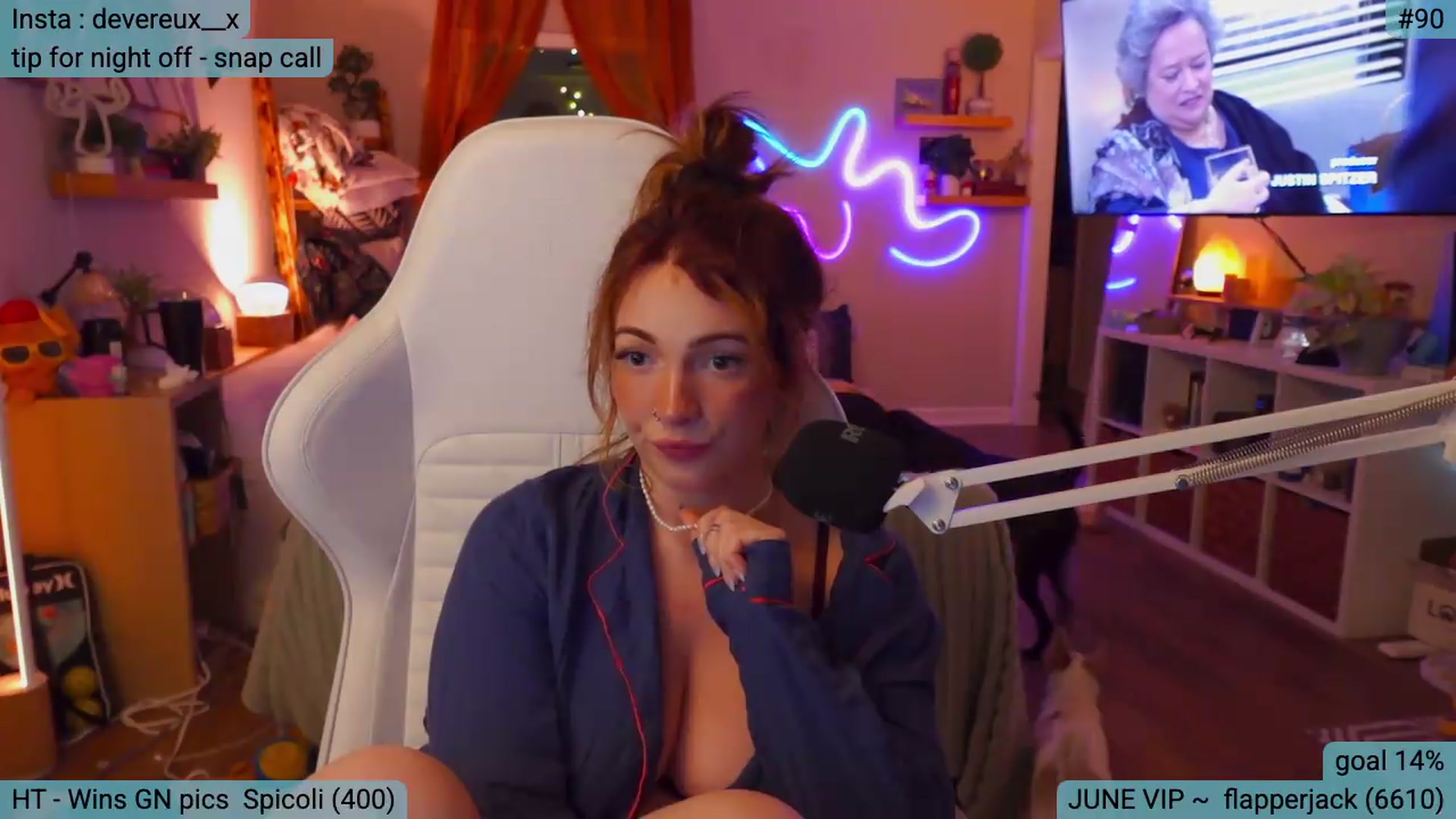 Gallery image thumbnail from DevereuxQ's myfreecams stream on, 06/03/2026, 02:45 image 14 of 20