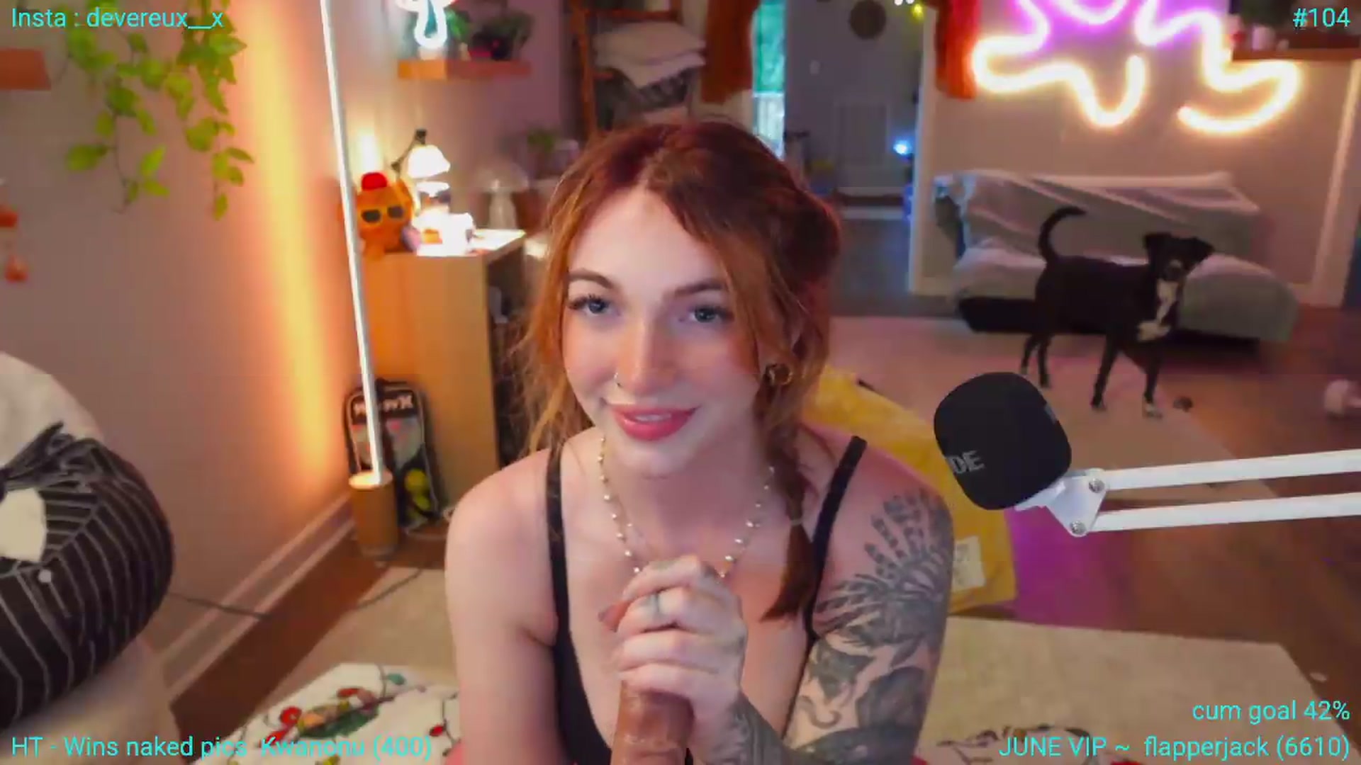Gallery image thumbnail from DevereuxQ's myfreecams stream on, 06/04/2026, 24:54 image 16 of 20