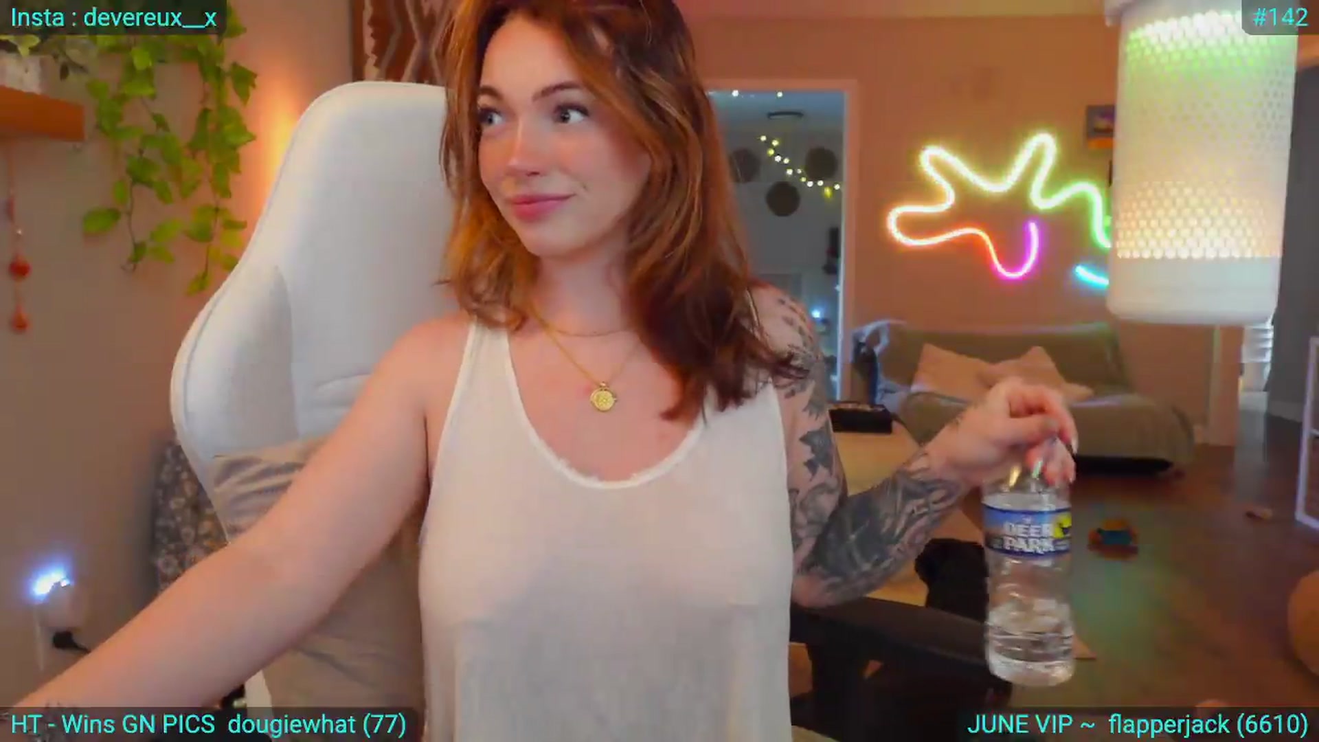 Gallery image thumbnail from DevereuxQ's myfreecams stream on, 06/08/2026, 23:03 image 12 of 20