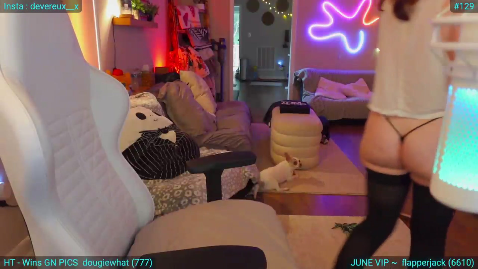 Gallery image thumbnail from DevereuxQ's myfreecams stream on, 06/09/2026, 24:00 image 8 of 20
