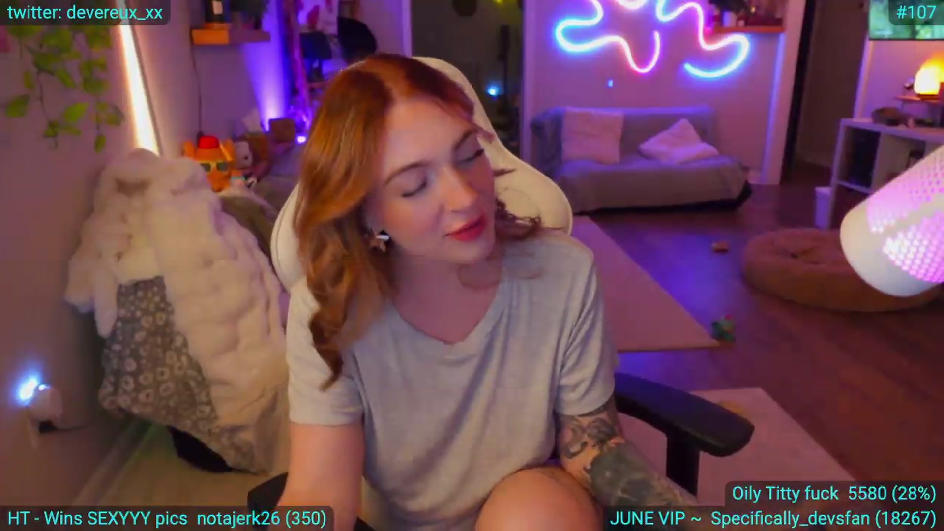 Gallery image thumbnail from DevereuxQ's myfreecams stream on, 06/19/2026, 02:09 image 7 of 20