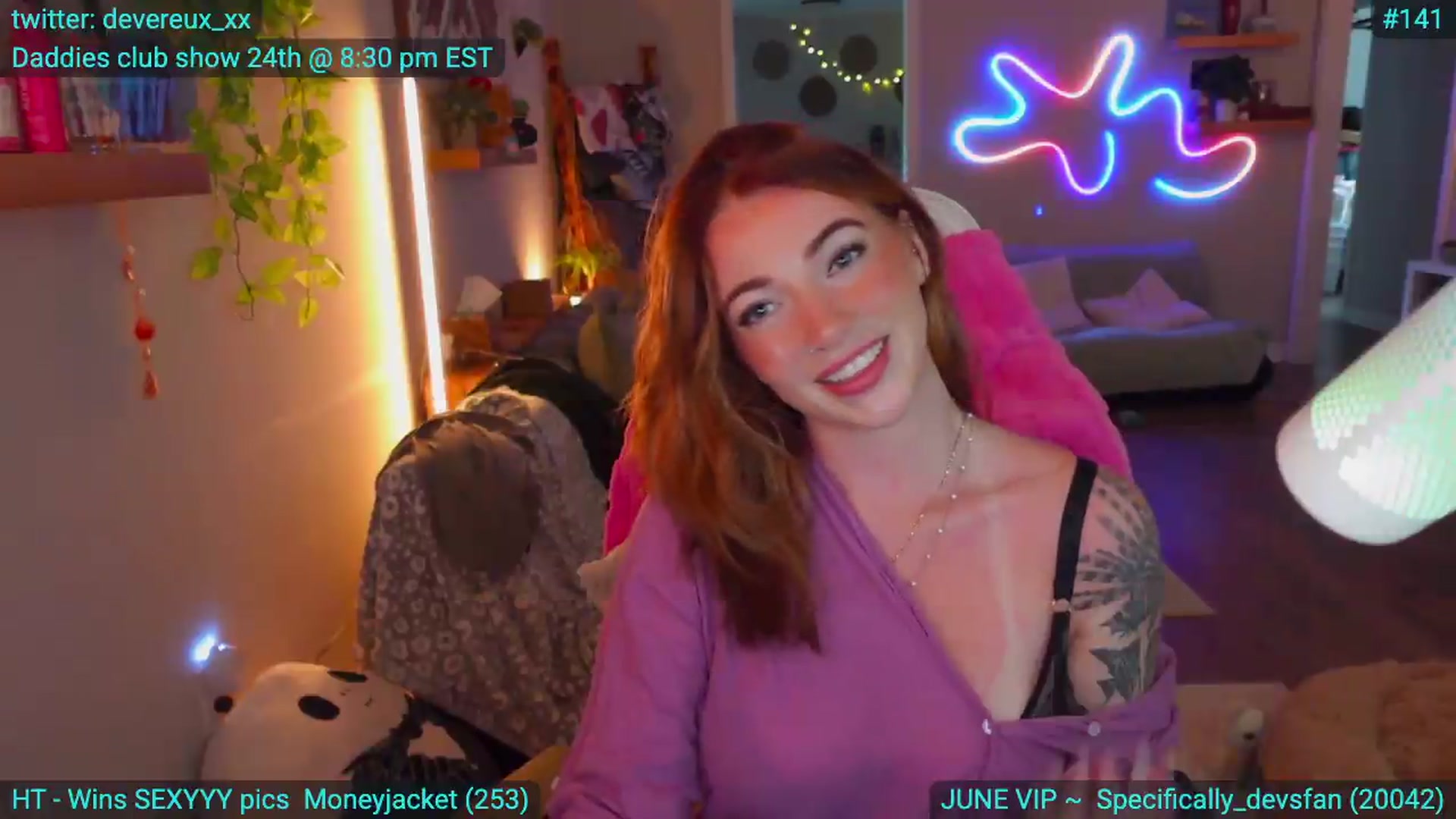 Gallery image thumbnail from DevereuxQ's myfreecams stream on, 06/22/2026, 23:31 image 10 of 20