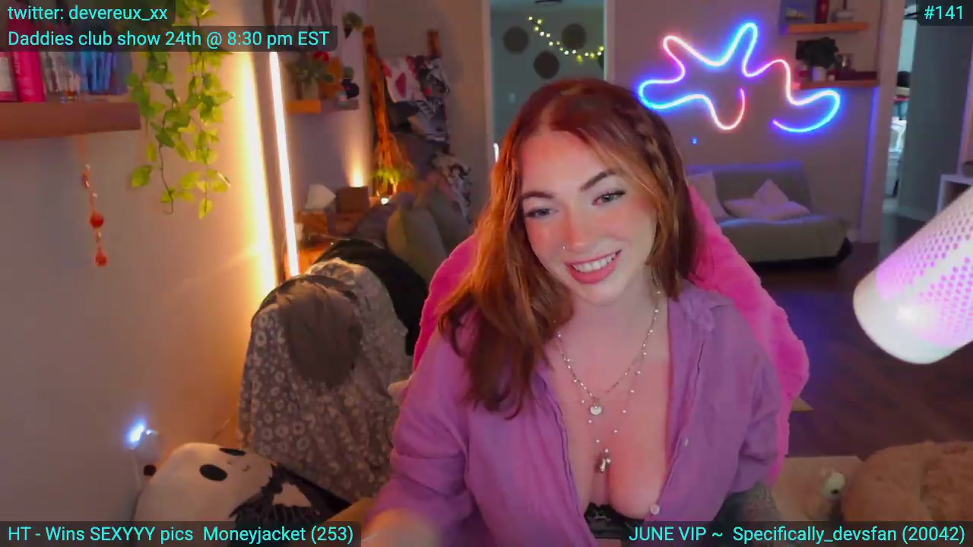 Gallery image thumbnail from DevereuxQ's myfreecams stream on, 06/22/2026, 23:31 image 14 of 20