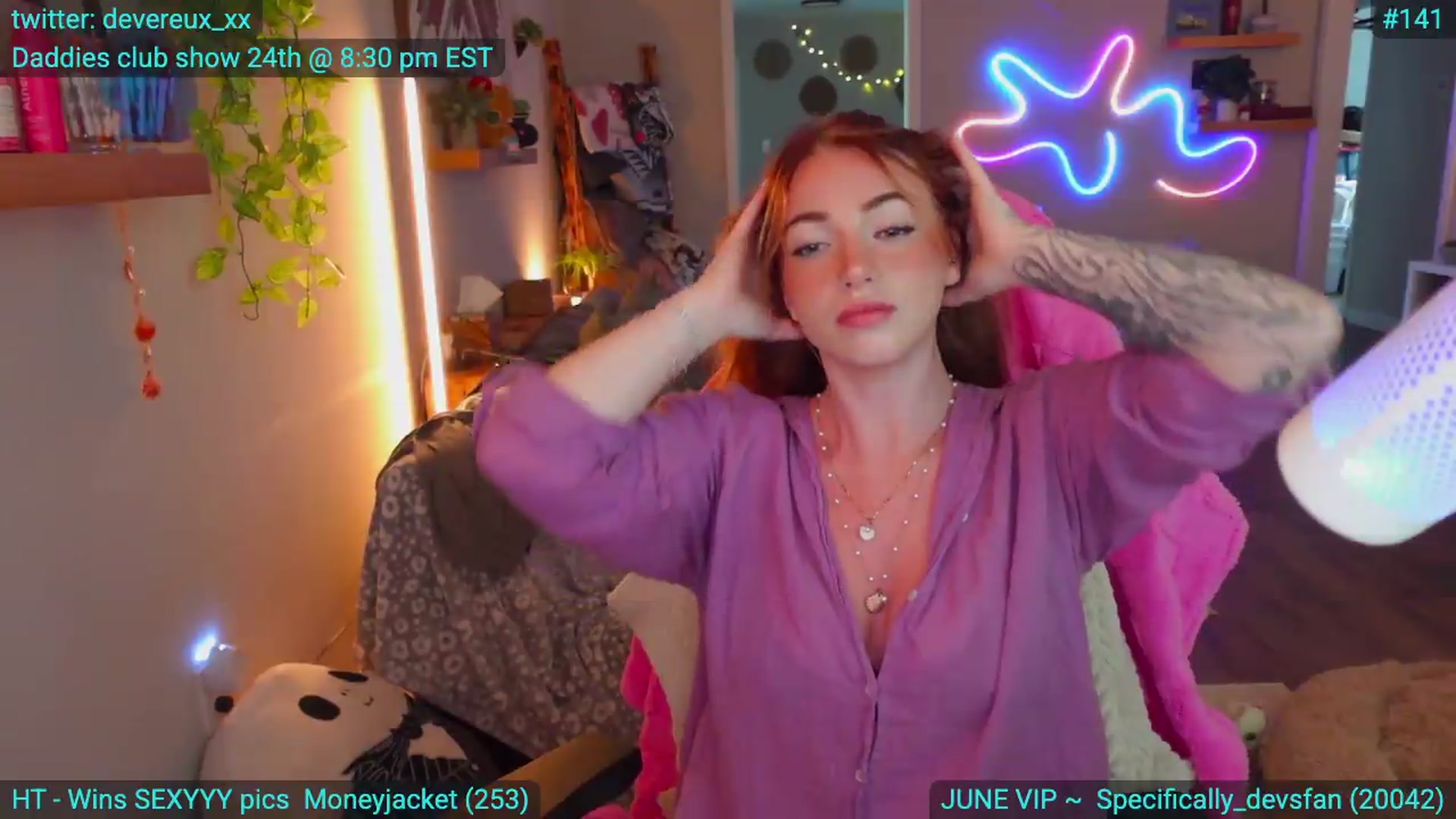 Gallery image thumbnail from DevereuxQ's myfreecams stream on, 06/22/2026, 23:31 image 16 of 20