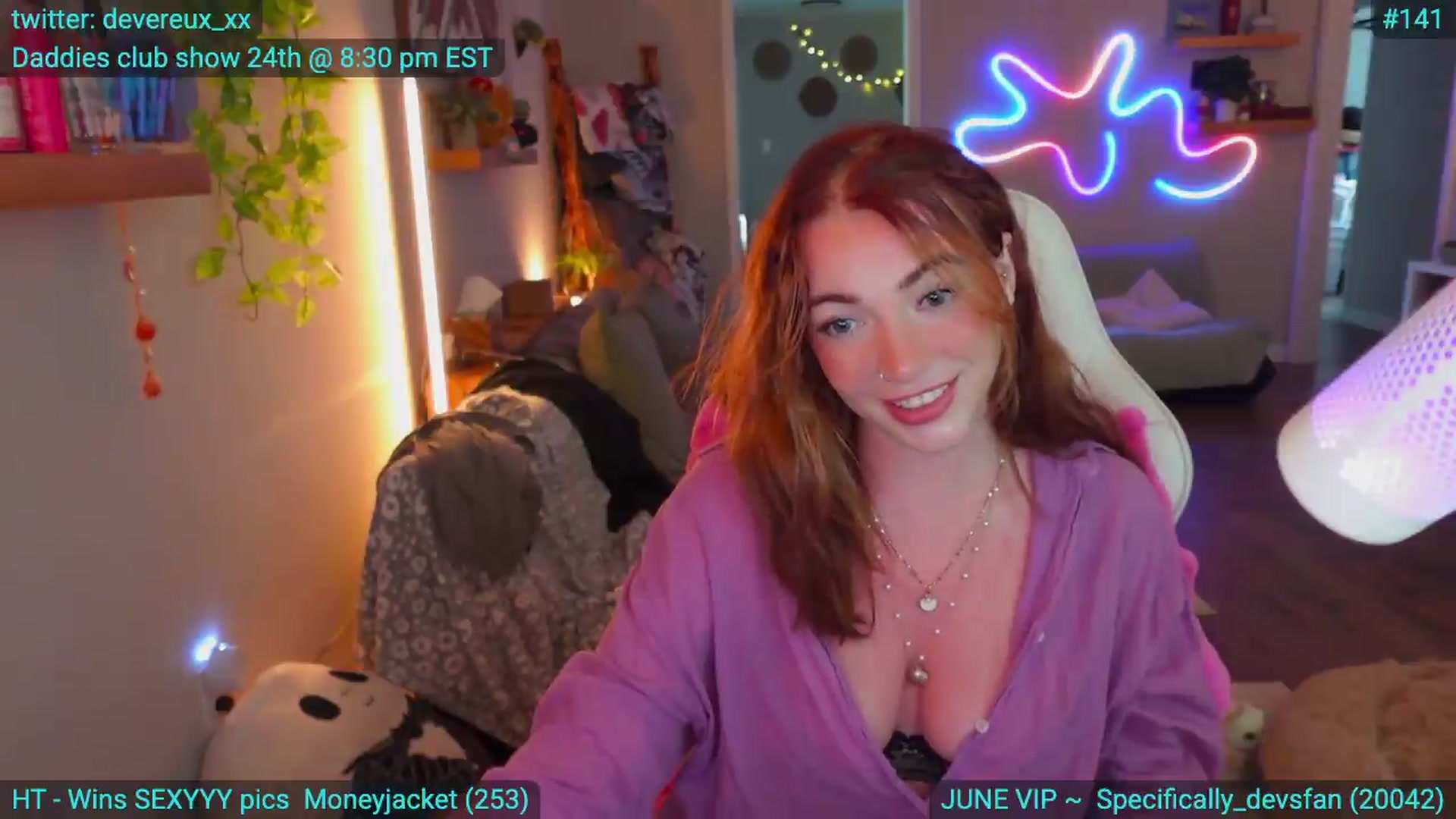 Gallery image thumbnail from DevereuxQ's myfreecams stream on, 06/22/2026, 23:31 image 15 of 20
