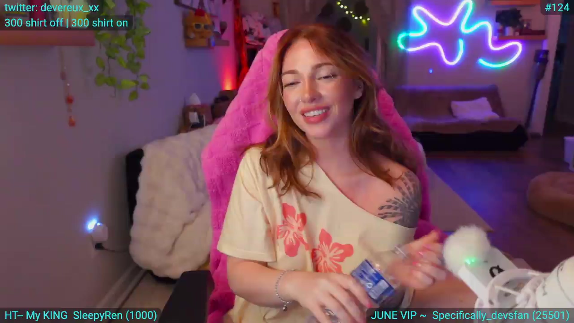 Gallery image thumbnail from DevereuxQ's myfreecams stream on, 07/01/2026, 24:02 image 14 of 20