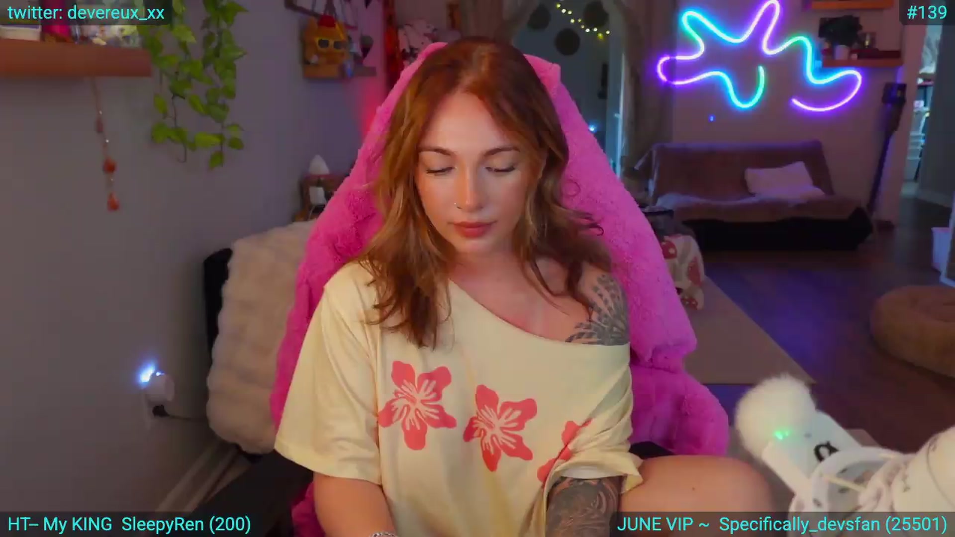 Gallery image thumbnail from DevereuxQ's myfreecams stream on, 07/01/2026, 24:02 image 5 of 20