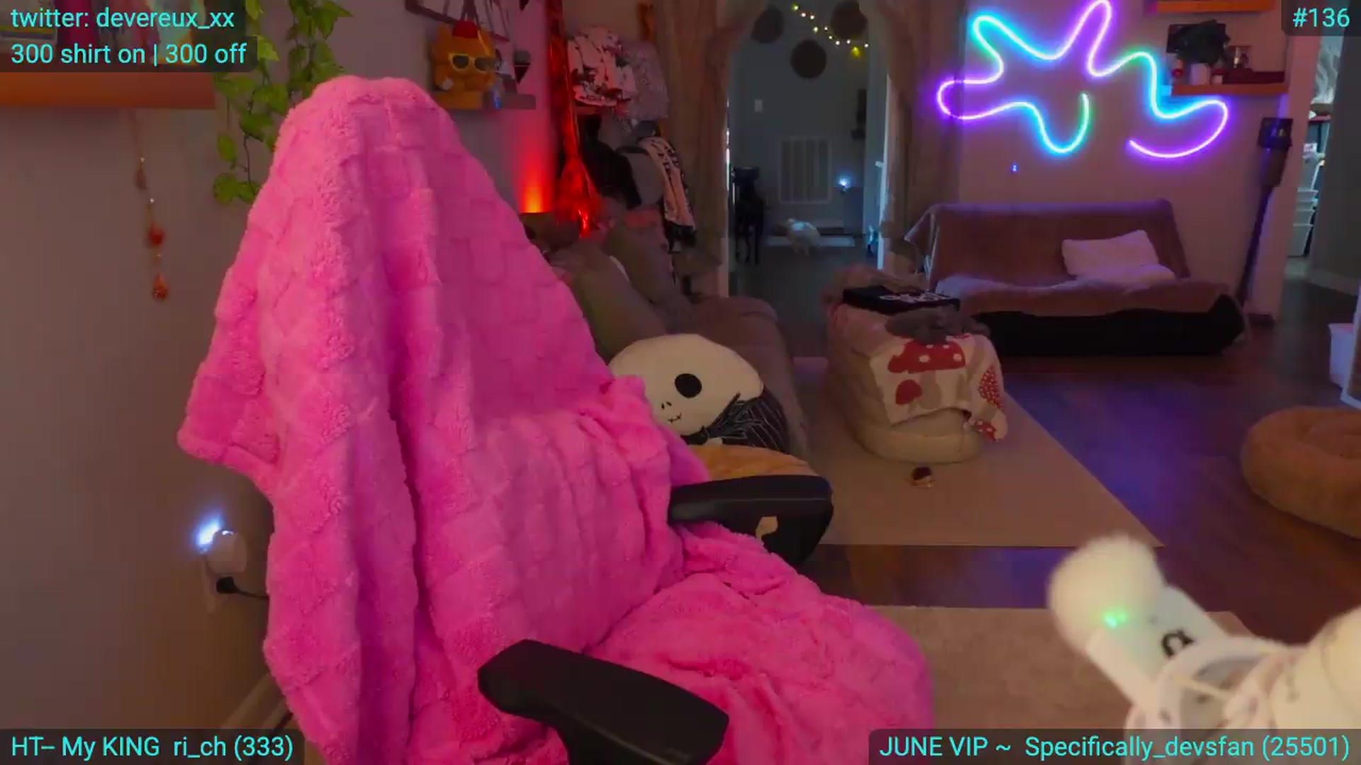 Gallery image thumbnail from DevereuxQ's myfreecams stream on, 07/01/2026, 24:02 image 7 of 20