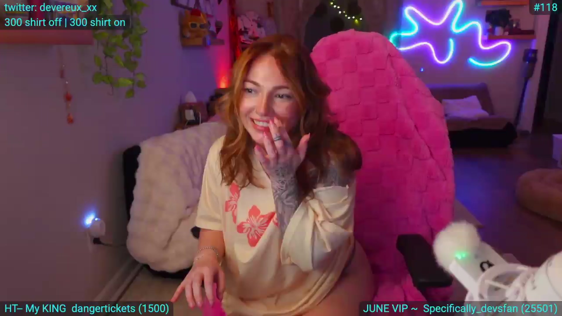 Gallery image thumbnail from DevereuxQ's myfreecams stream on, 07/01/2026, 24:02 image 16 of 20
