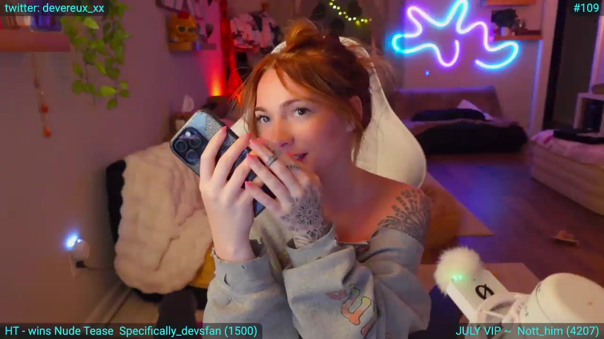 Gallery image thumbnail from DevereuxQ's myfreecams stream on, 07/02/2026, 02:35 image 13 of 20
