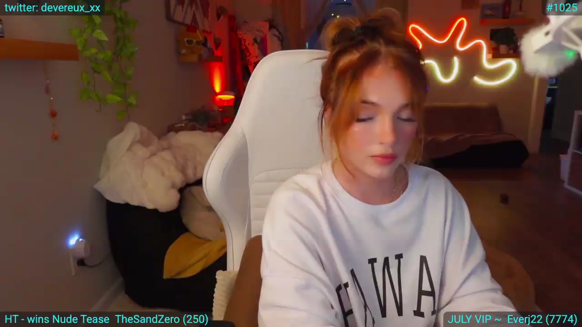 Gallery image thumbnail from DevereuxQ's myfreecams stream on, 07/14/2026, 24:01 image 7 of 20